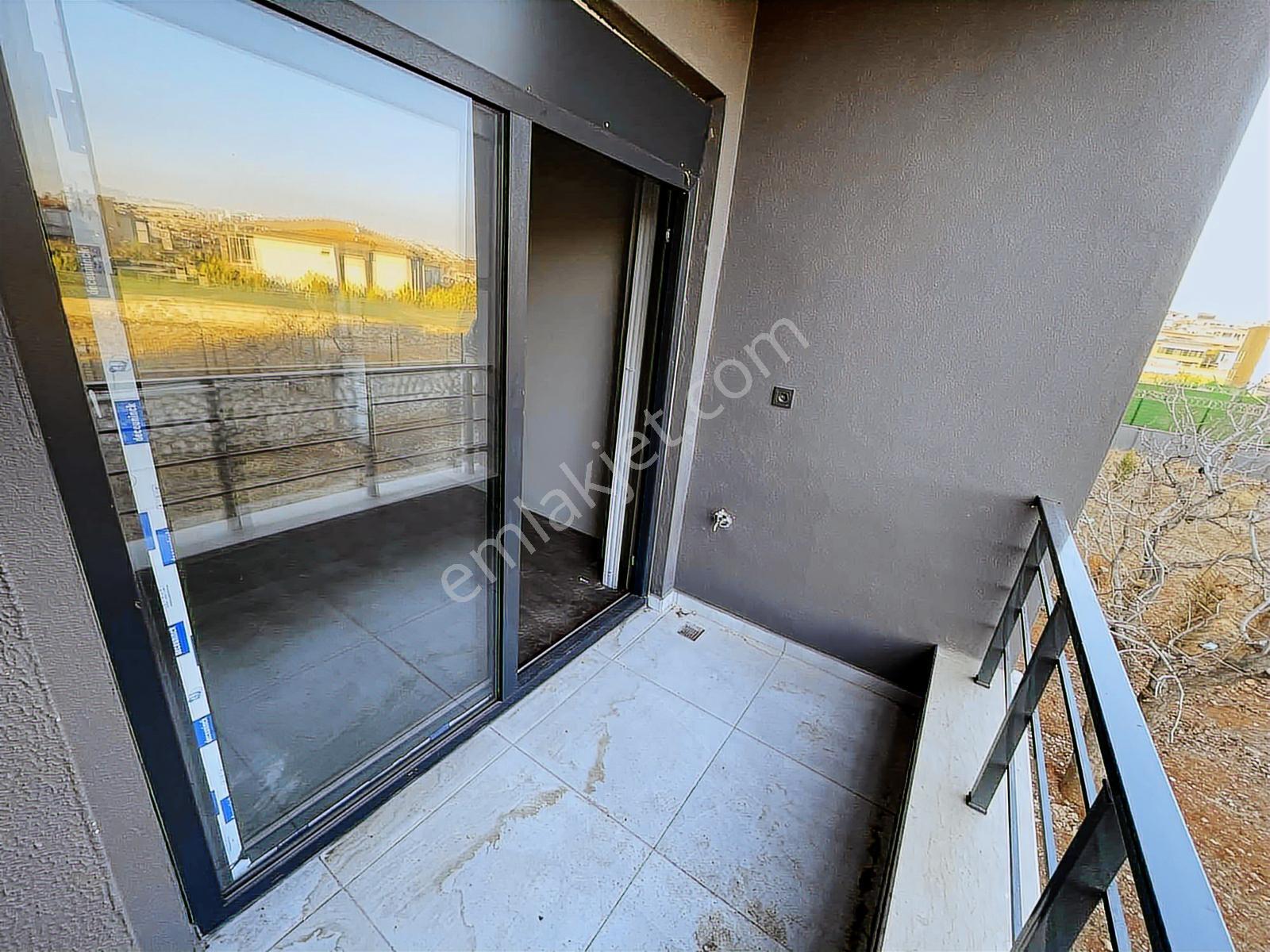 Z Group'dan Körkün Migros Arkası Havuzlu Sitede 3+1 Villa - Görsel 15