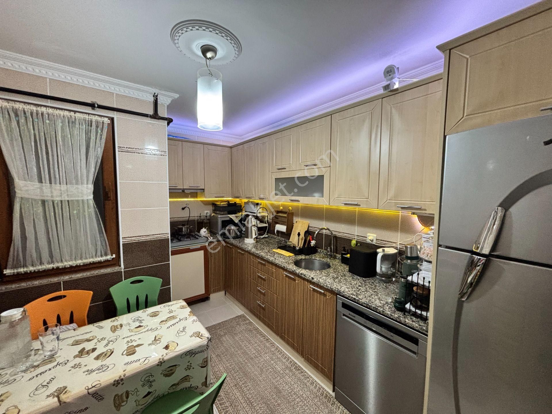 Çekmeköy Merkez Mh. 5+2 Satılık Dubleks Daire Bağımsız Girişli - Görsel 9