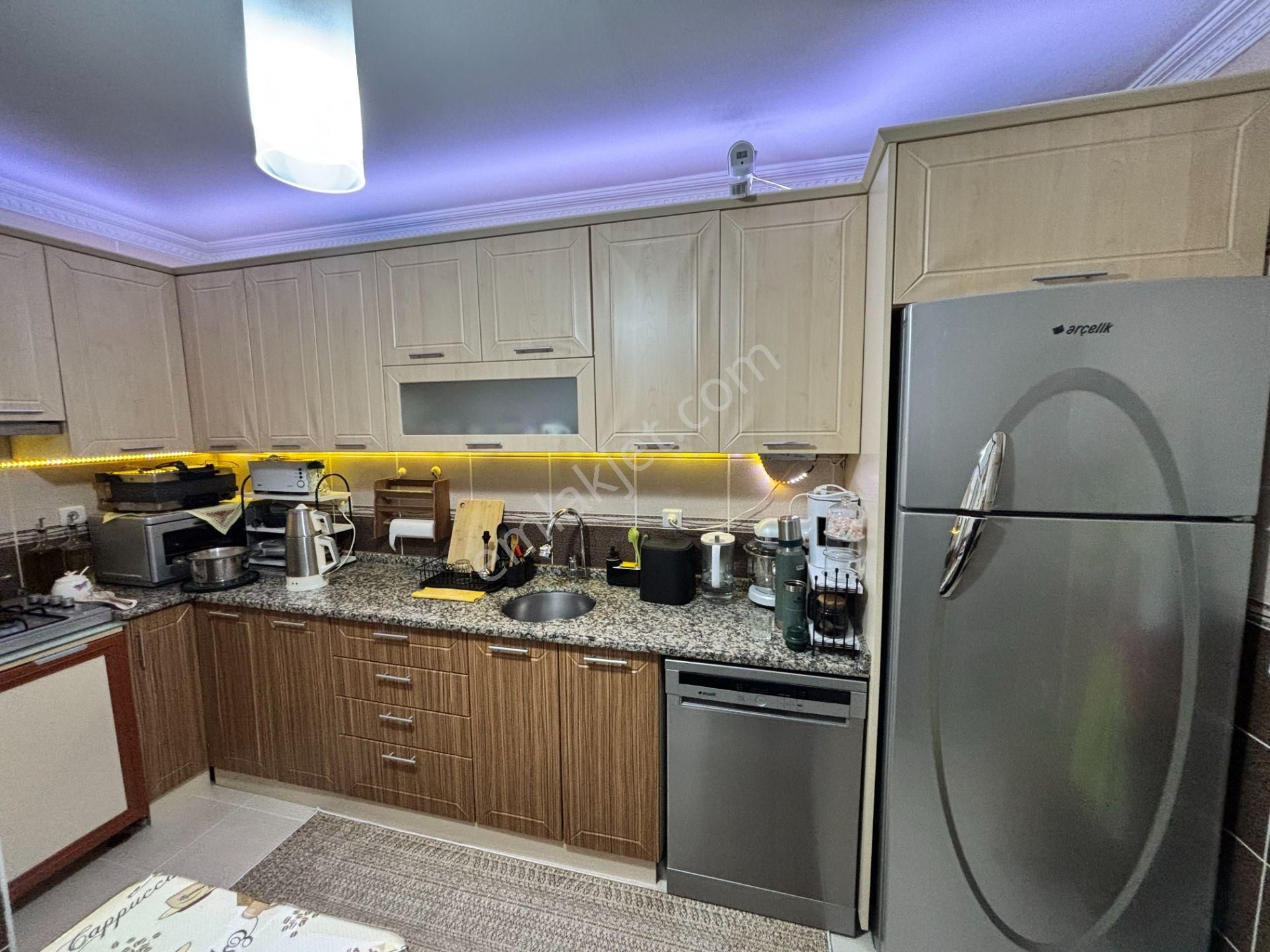 Çekmeköy Merkez Mh. 5+2 Satılık Dubleks Daire Bağımsız Girişli - Görsel 10