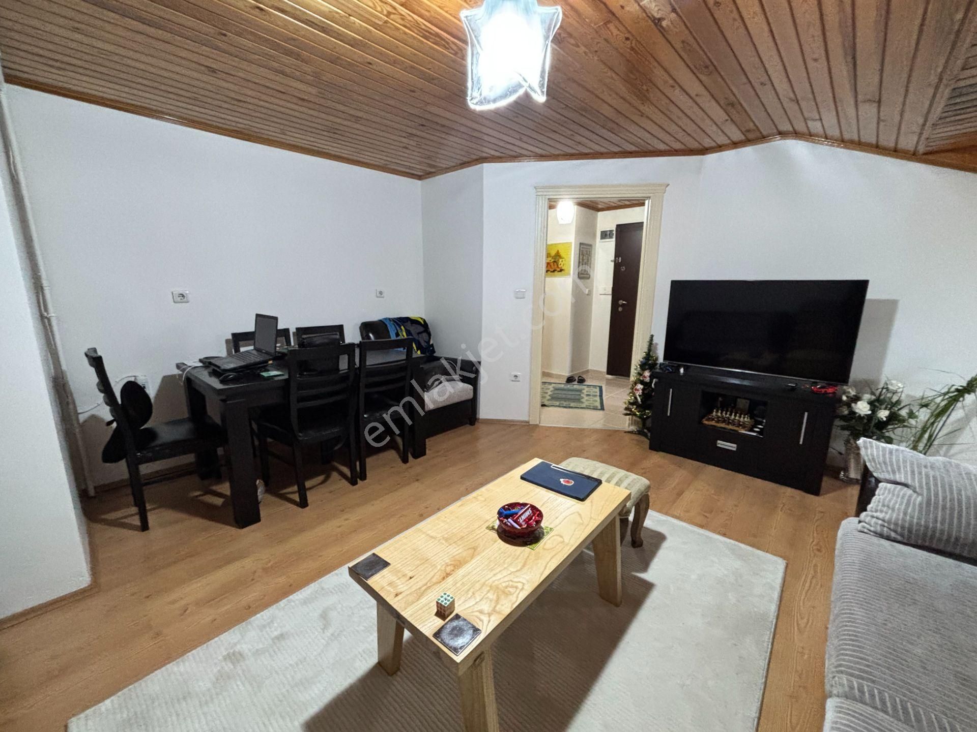 Çekmeköy Merkez Mh. 5+2 Satılık Dubleks Daire Bağımsız Girişli - Görsel 24