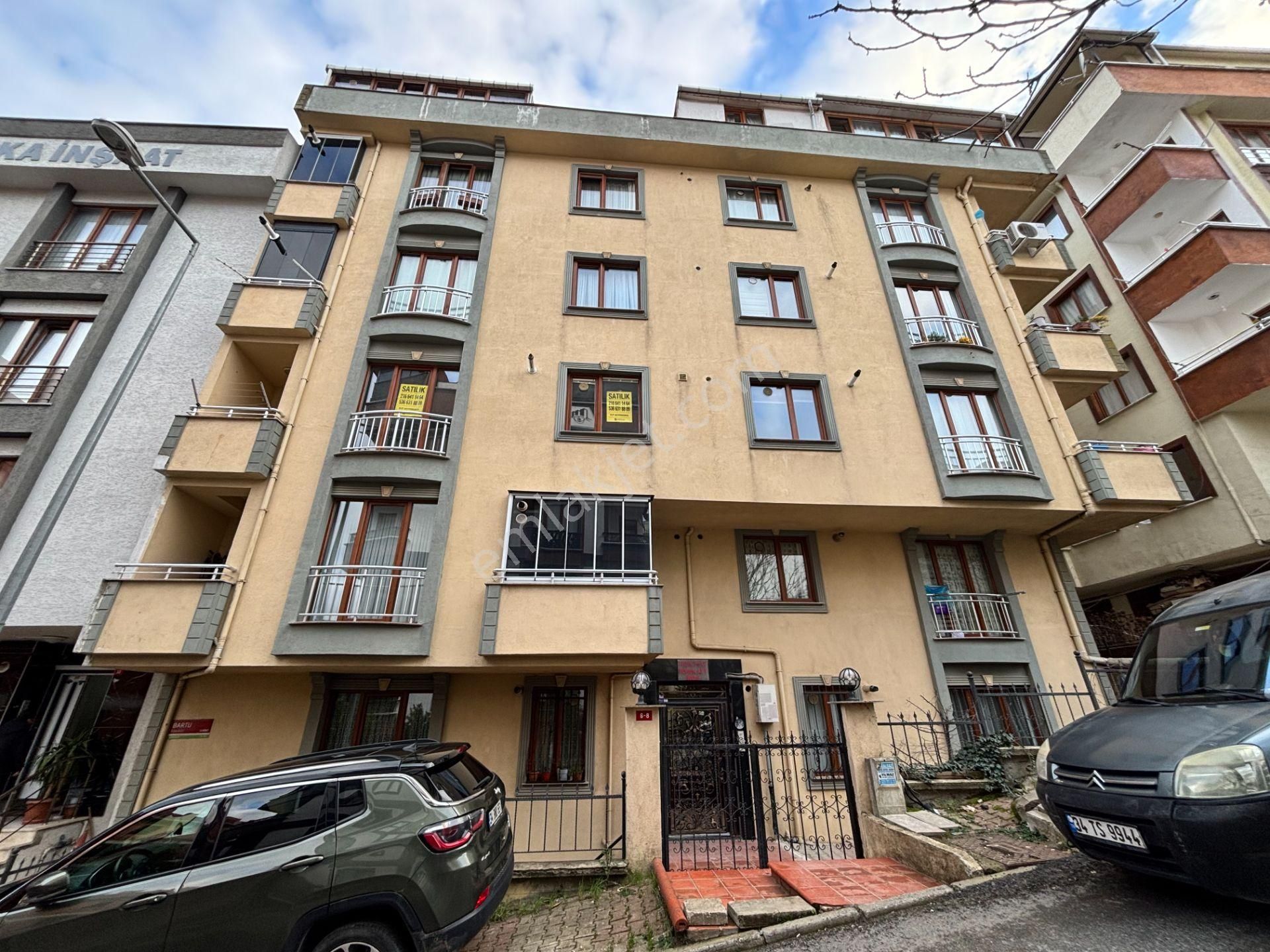 Çekmeköy Merkez Mh. 5+2 Satılık Dubleks Daire Bağımsız Girişli