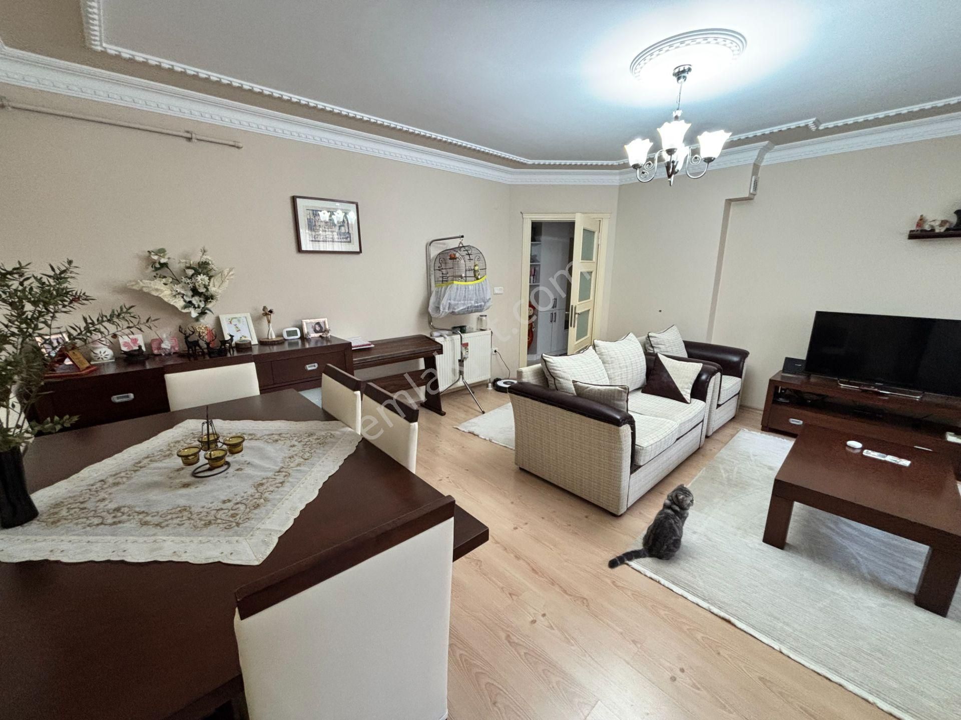 Çekmeköy Merkez Mh. 5+2 Satılık Dubleks Daire Bağımsız Girişli - Görsel 3