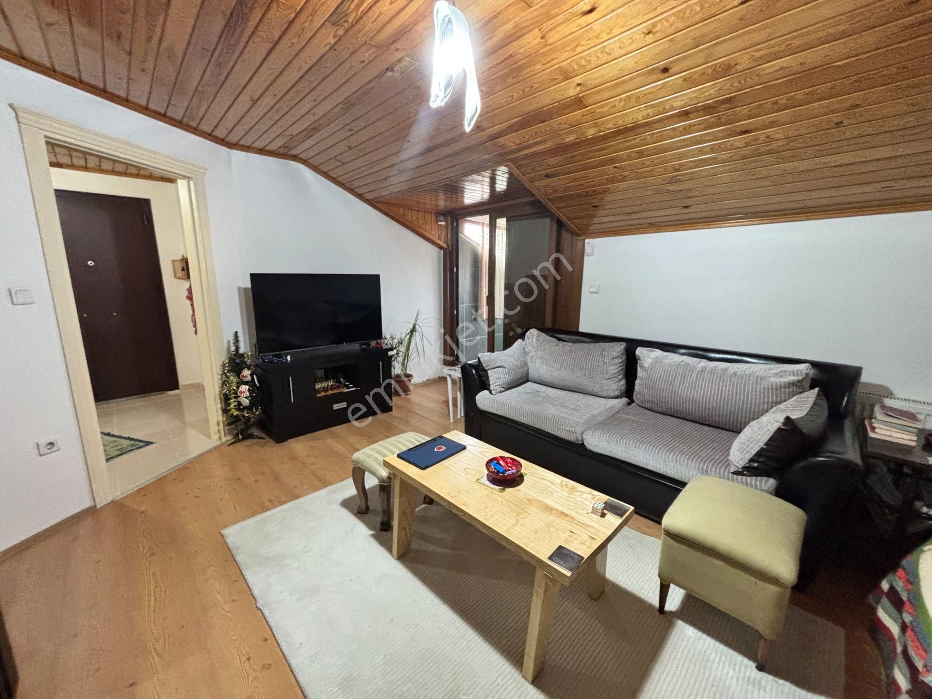 Çekmeköy Merkez Mh. 5+2 Satılık Dubleks Daire Bağımsız Girişli - Görsel 23