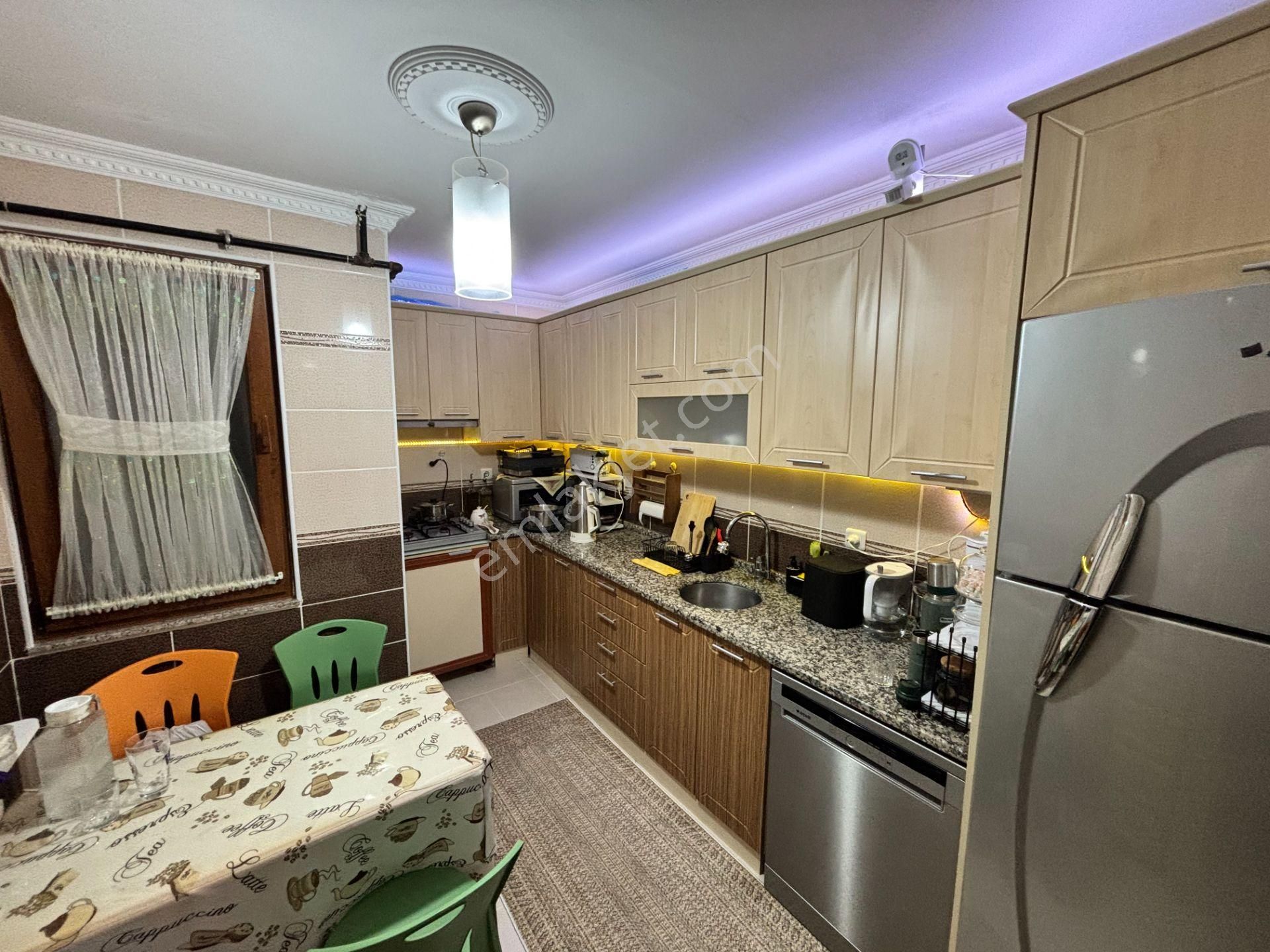 Çekmeköy Merkez Mh. 5+2 Satılık Dubleks Daire Bağımsız Girişli - Görsel 11