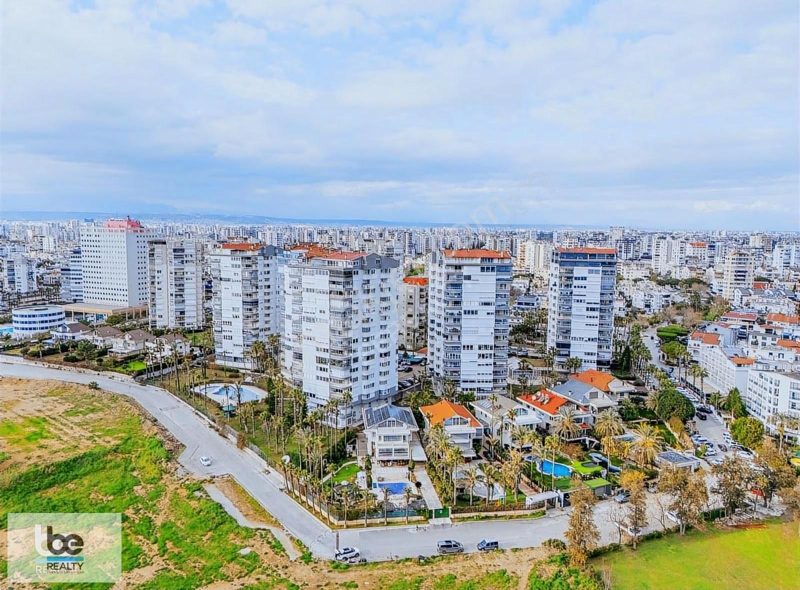 Eski Larada Denize Sıfır Seçkin Sitede 4+1 Özel Bahçe Dubleksi - Görsel 2