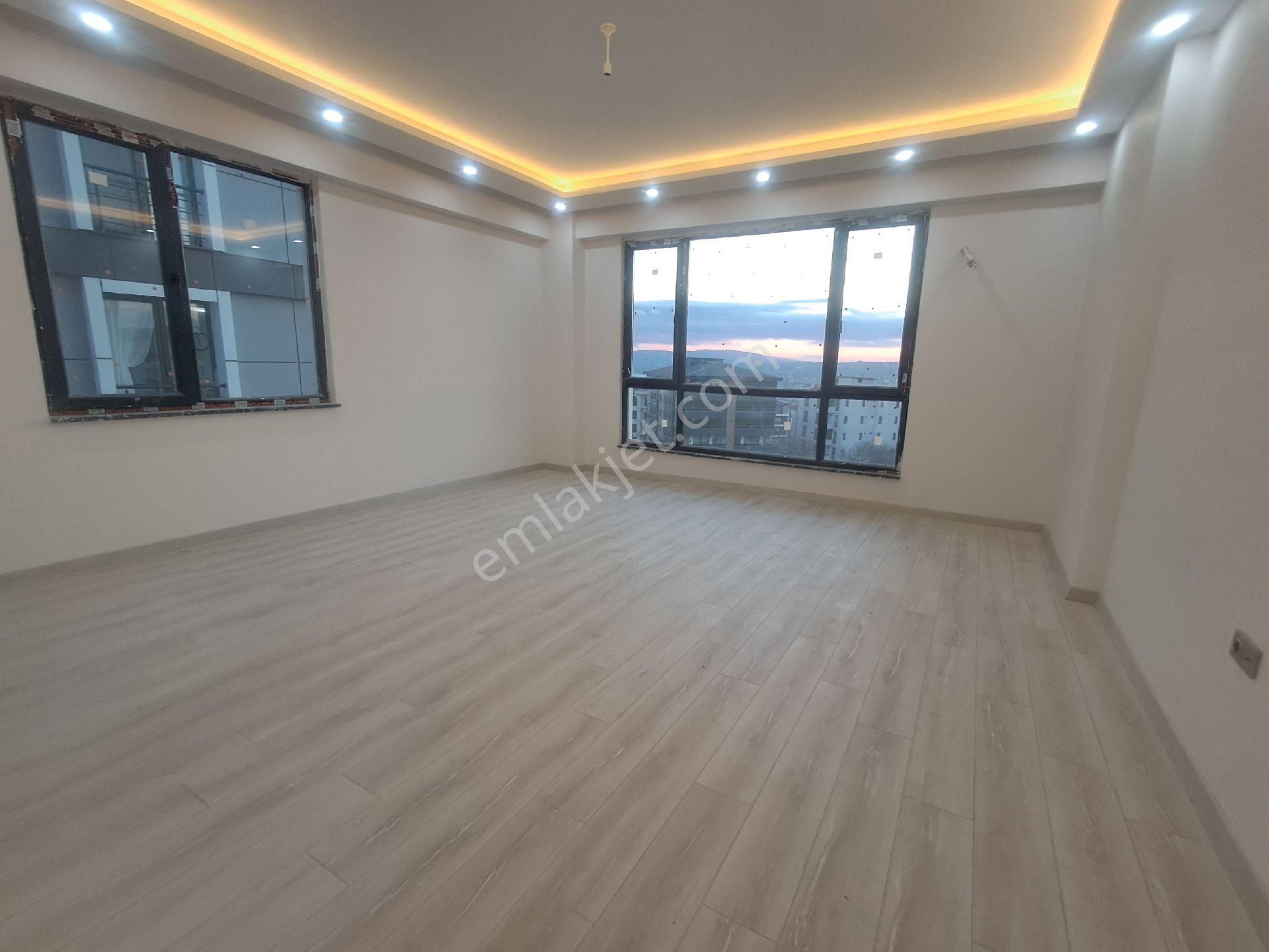 Ekşioğlu'ndan Tekirdağ Süleymanpaşa Atatürk Mahallesi Satılık 3+1 Daire - Görsel 2