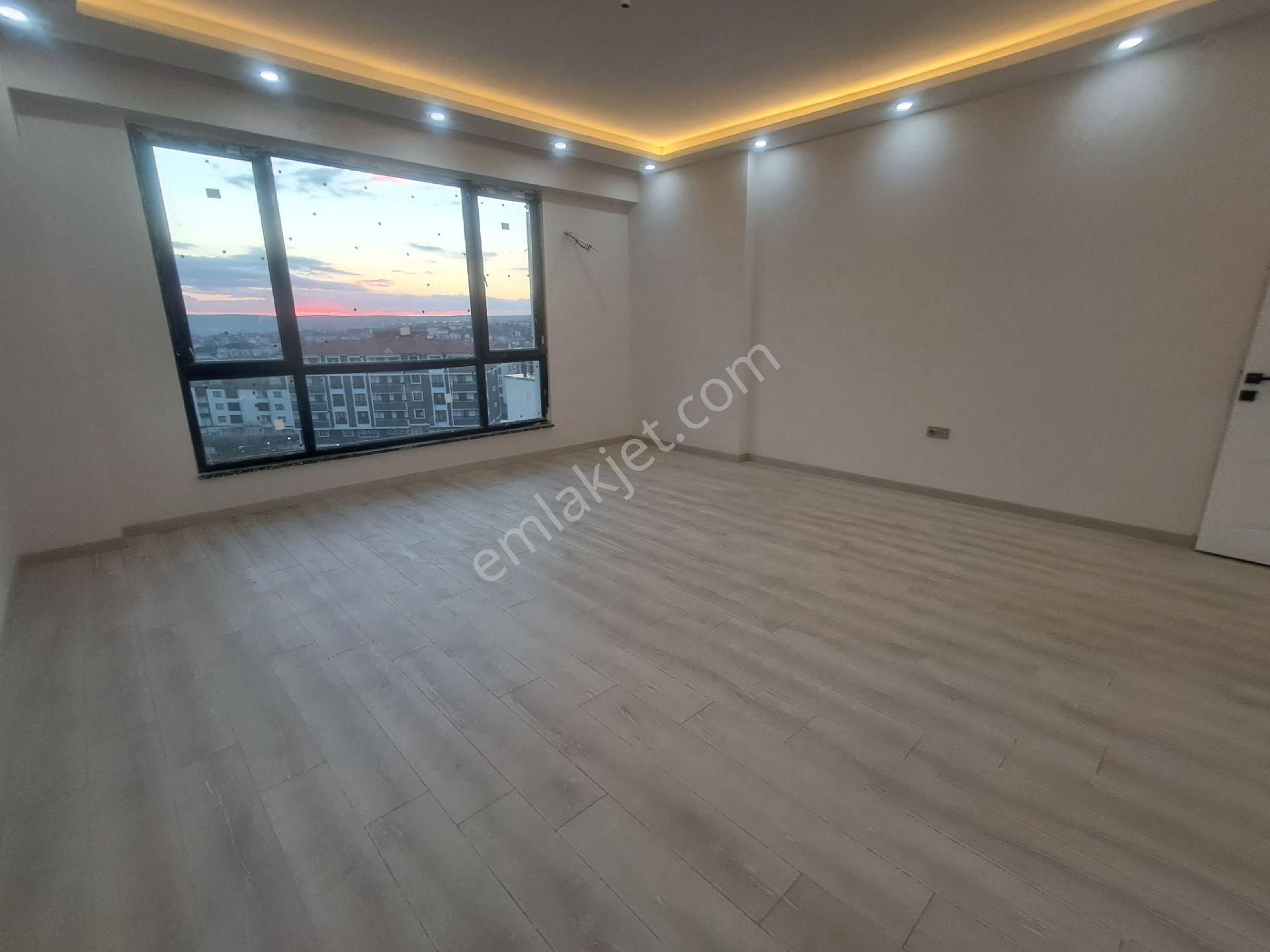 Ekşioğlu'ndan Tekirdağ Süleymanpaşa Atatürk Mahallesi Satılık 3+1 Daire - Görsel 3