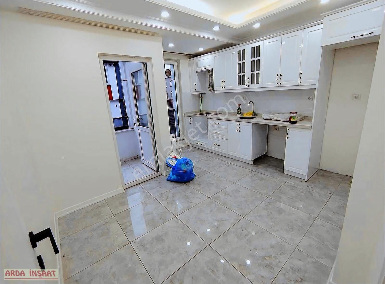 S.çiftliği Mah Tramvaya 1 Dk 2 Yıllık Kiralık Asansörlü Ara Kat - Görsel 9