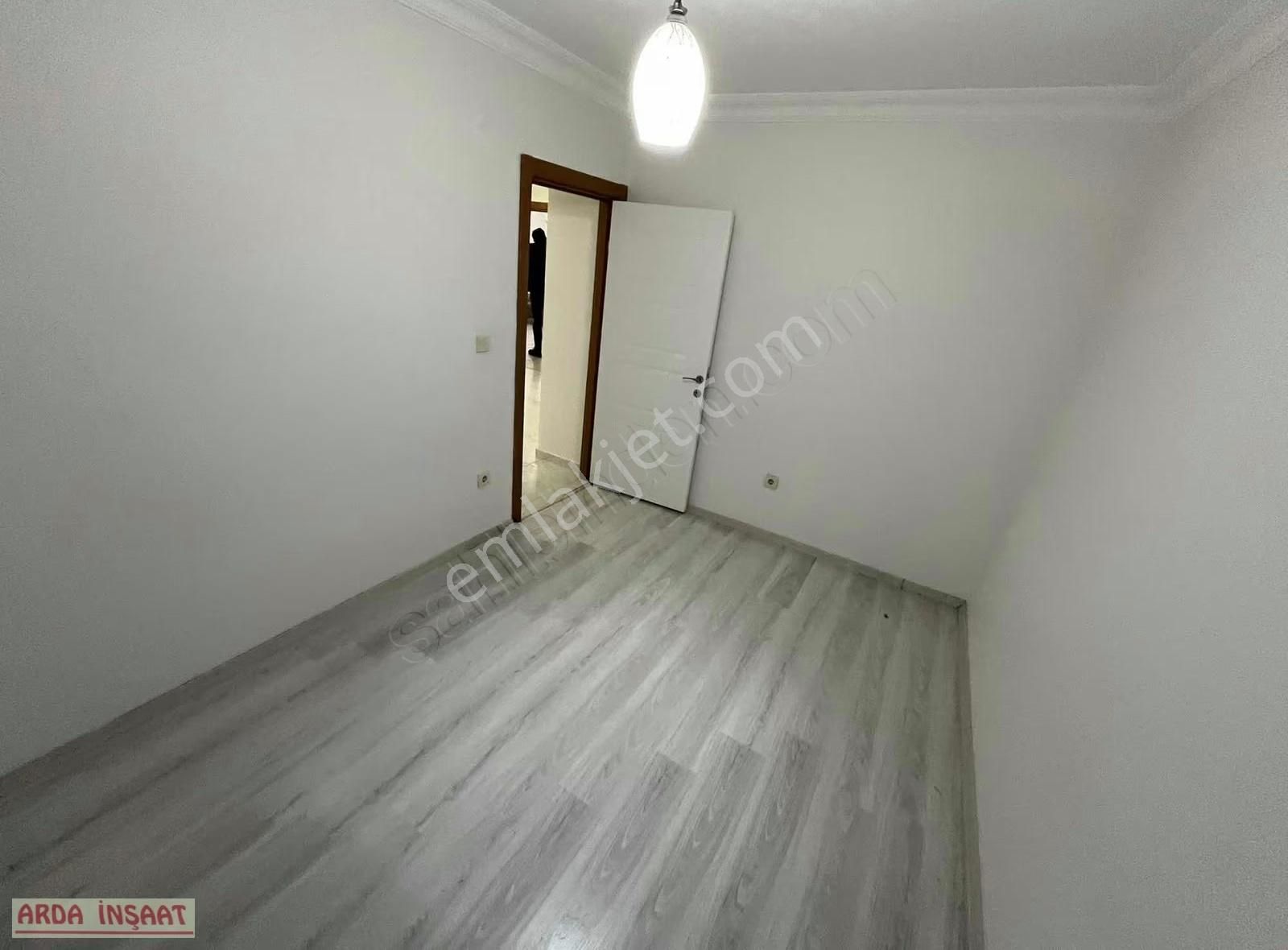 Cebeci Mah 3+1 Kiralık 5 Yıllık Daire 110 M2 1 Nci Kat - Görsel 9