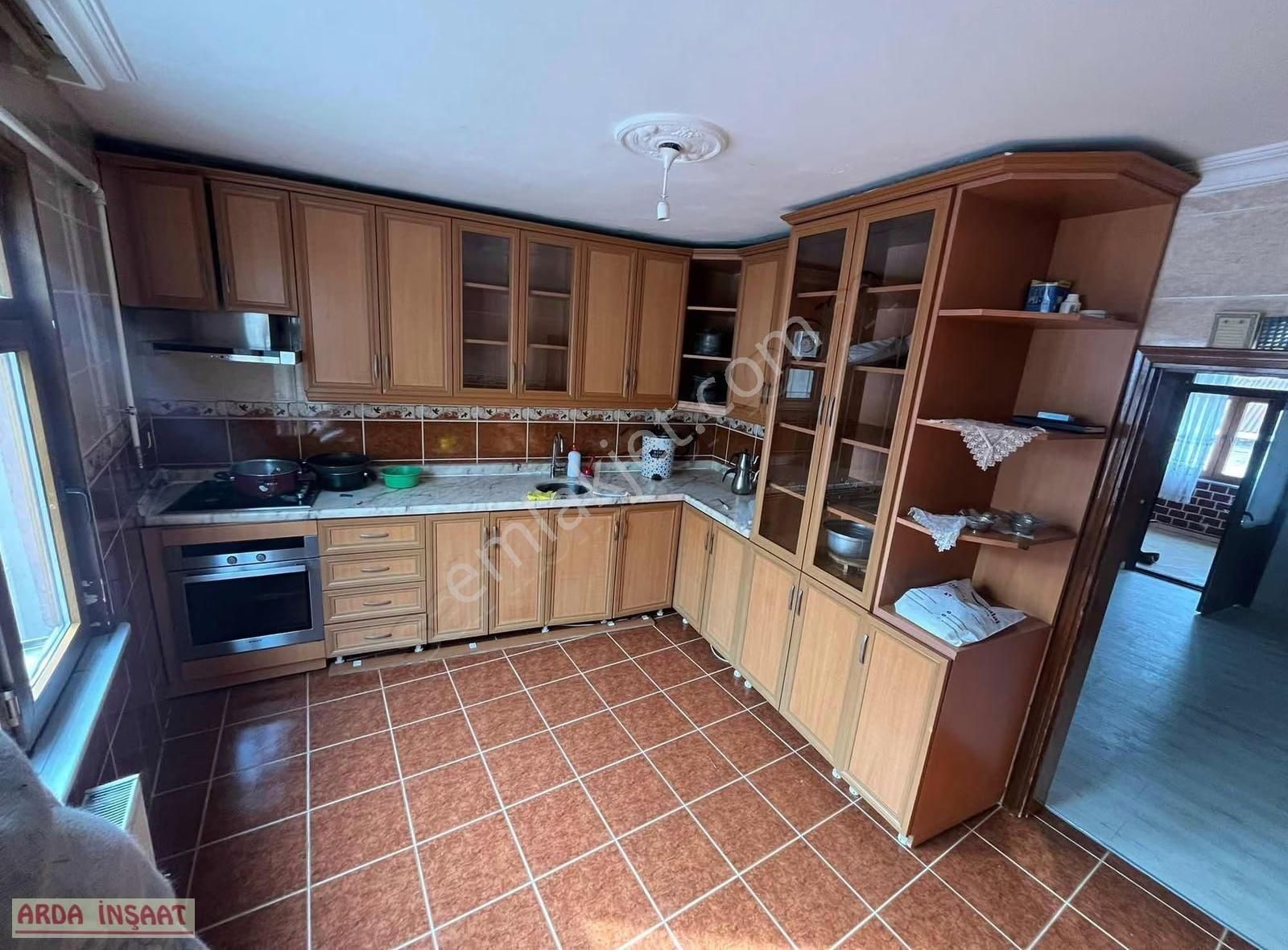 Sultançiftliği Mahallesi Tramvay Dibi Lüks Çatı Katı 170 M2 - Görsel 9