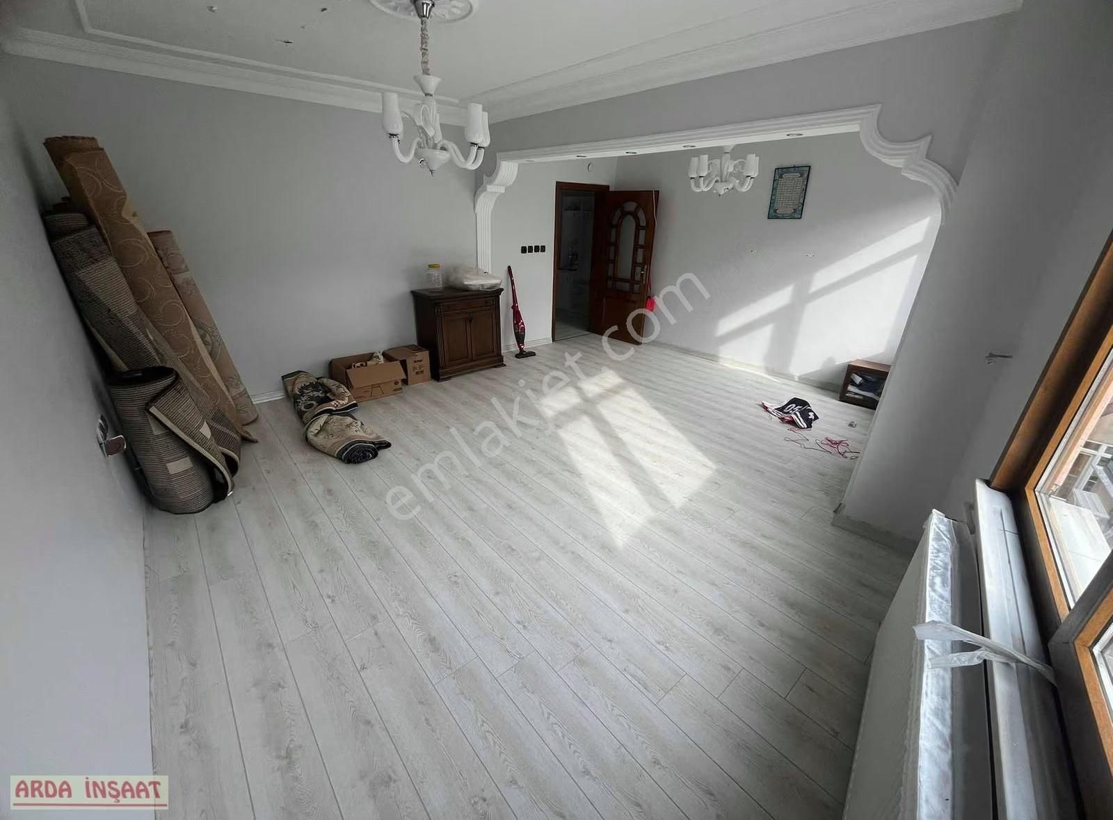 Sultançiftliği Mahallesi Tramvay Dibi Lüks Çatı Katı 170 M2 - Görsel 14