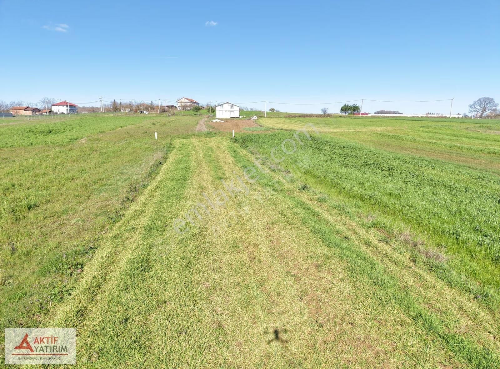 Kandıra'da 1975 M² Tarla - Müstakil Tapulu, Yerleşim Yeri Yakını