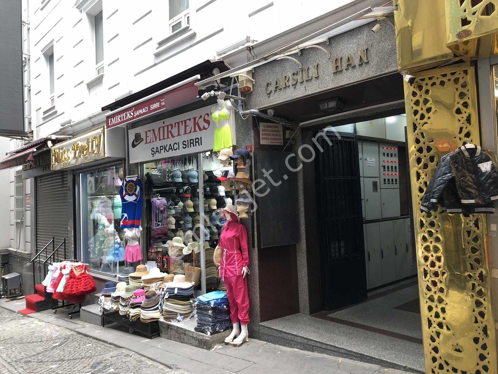 Kapalıçarşı Çarşılı Han'da | Emsali Az | Satılık Dükkan - Görsel 9