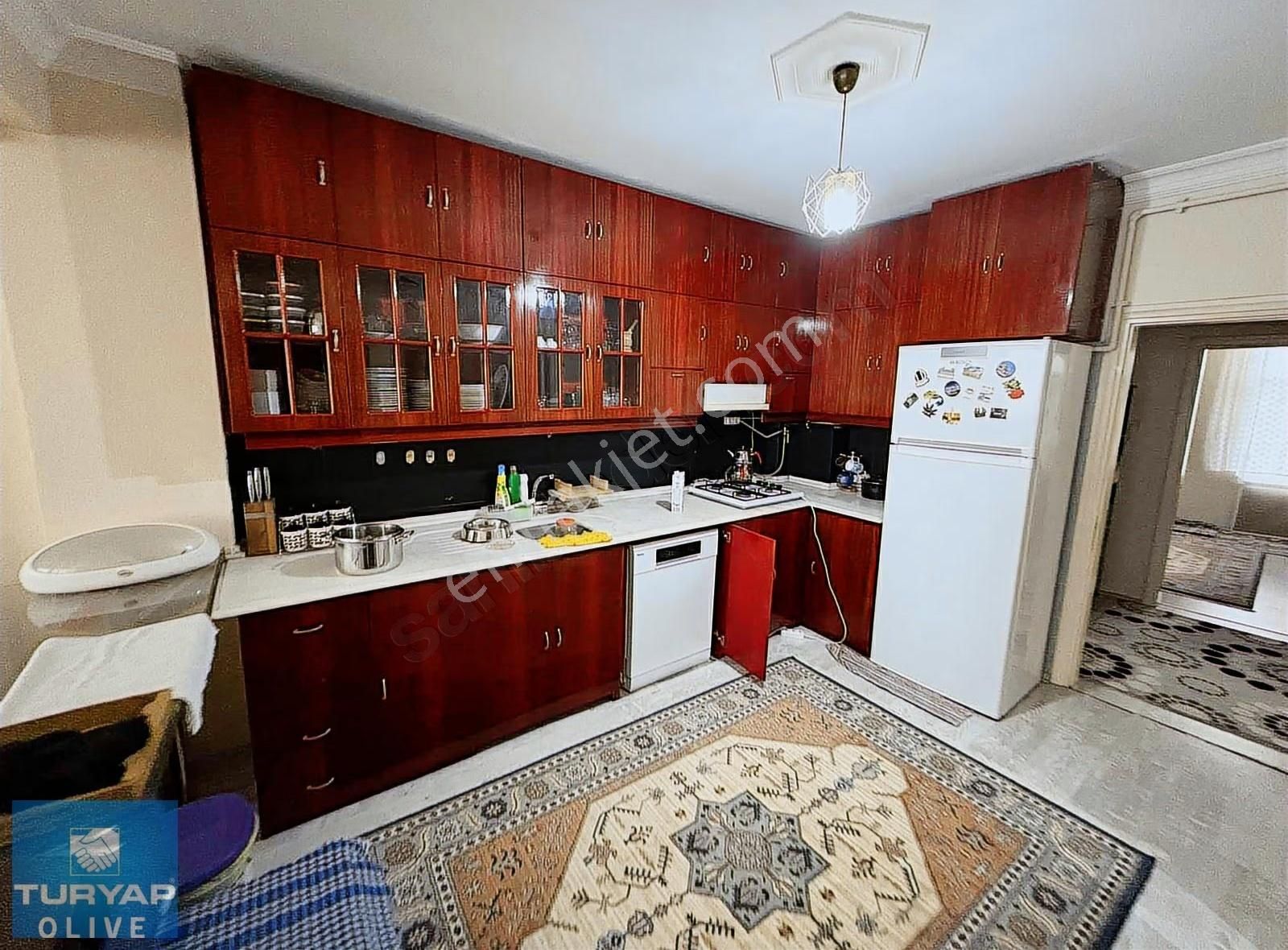 Eyüpsultan Düğmeciler Mahallesinde Kiralık Daire
