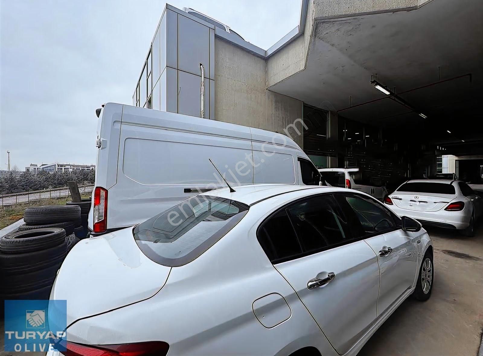 İstoç Oto Büyük Teşhirli Kiralık Köşe Dükkan 190 M2 Nefise Kasap - Görsel 7