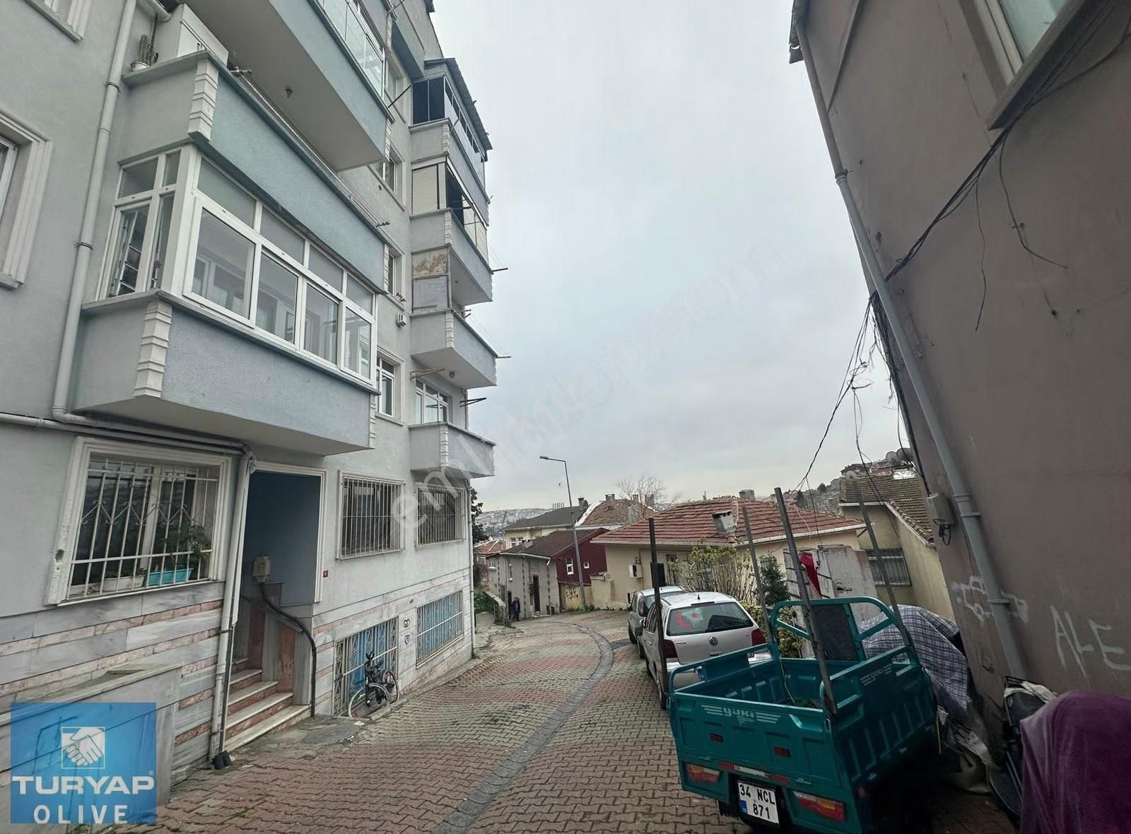 Rami Düğmeciler Mahallesinde Arakat Masrafsız Daire - Görsel 26