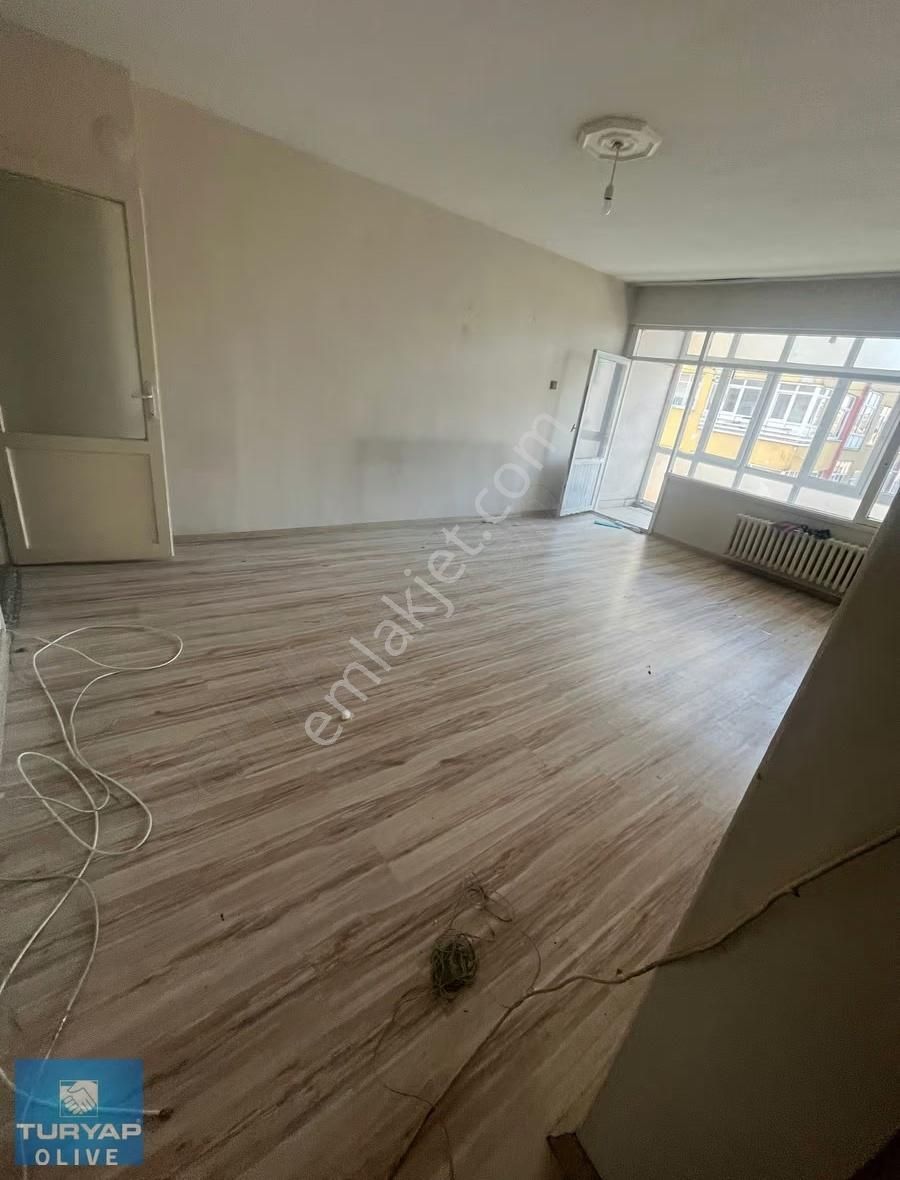Şirinevler Ana Cadde E5 Üzeri Kiralık Daire - Görsel 4