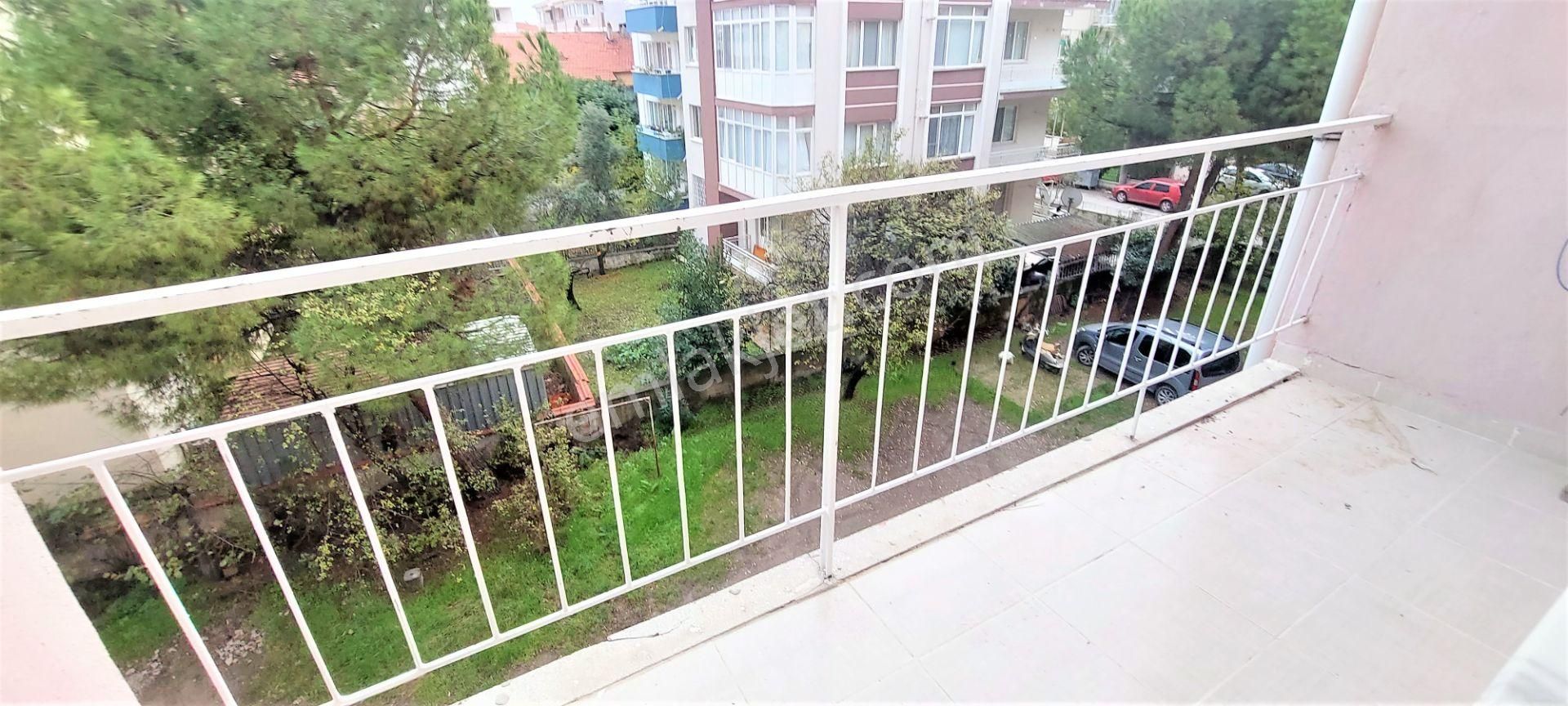 El/ya'dan Bahçelievler Mah. Mehmetcik Cad~ Arakat~asansörlü 3+1 - Görsel 13