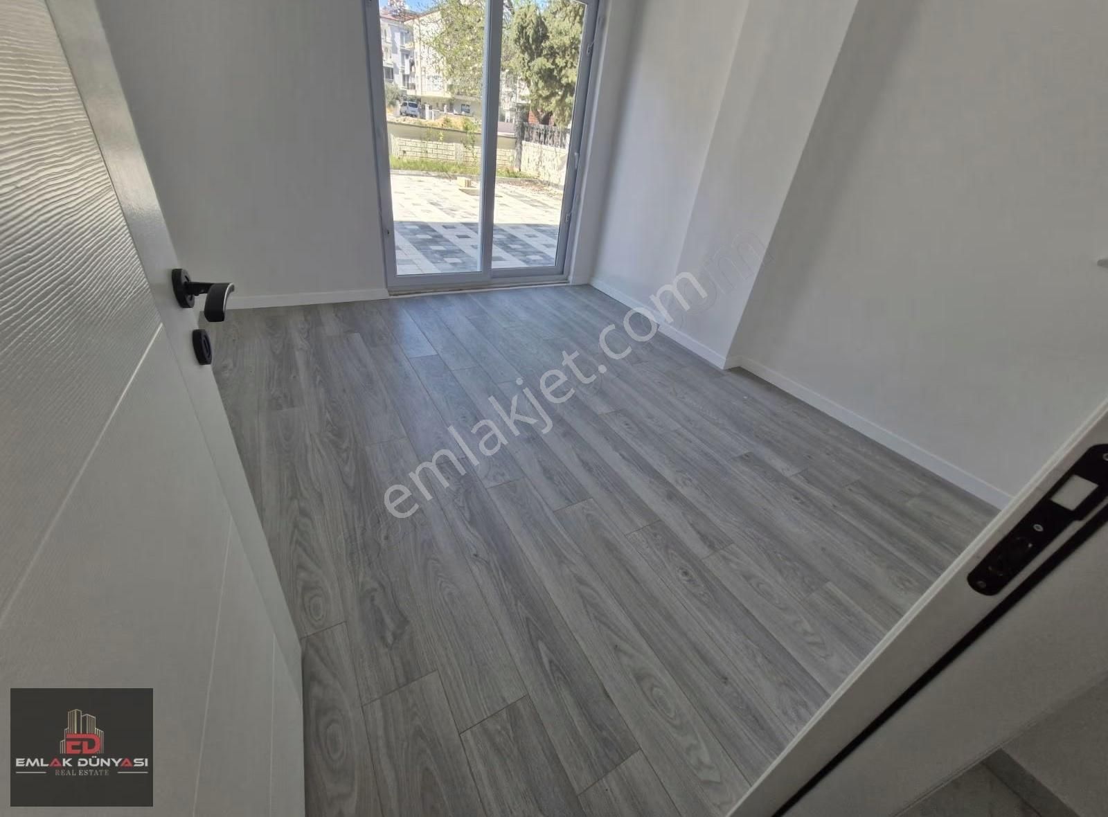 Aydoğmuşta Sıfır 2+1 Giriş Fırsat Daire - Görsel 14