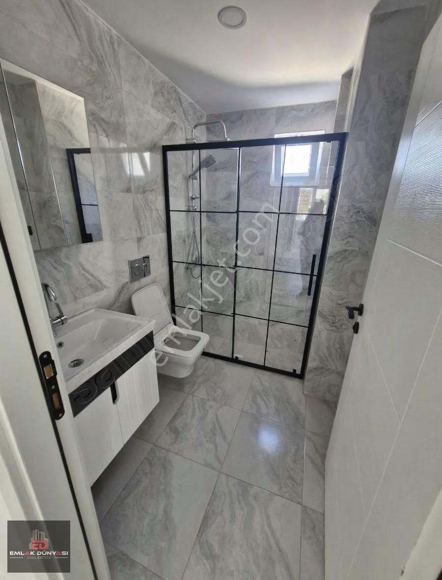 Aydoğmuşta Sıfır 2+1 Giriş Fırsat Daire - Görsel 12