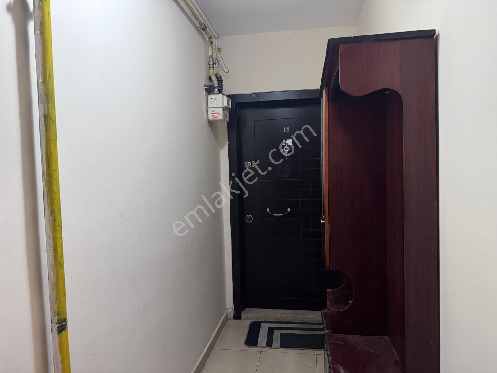 Remax Area Merkezi Konumda Kiralık Eşyalı Arakat 2+1 Daire - Görsel 3