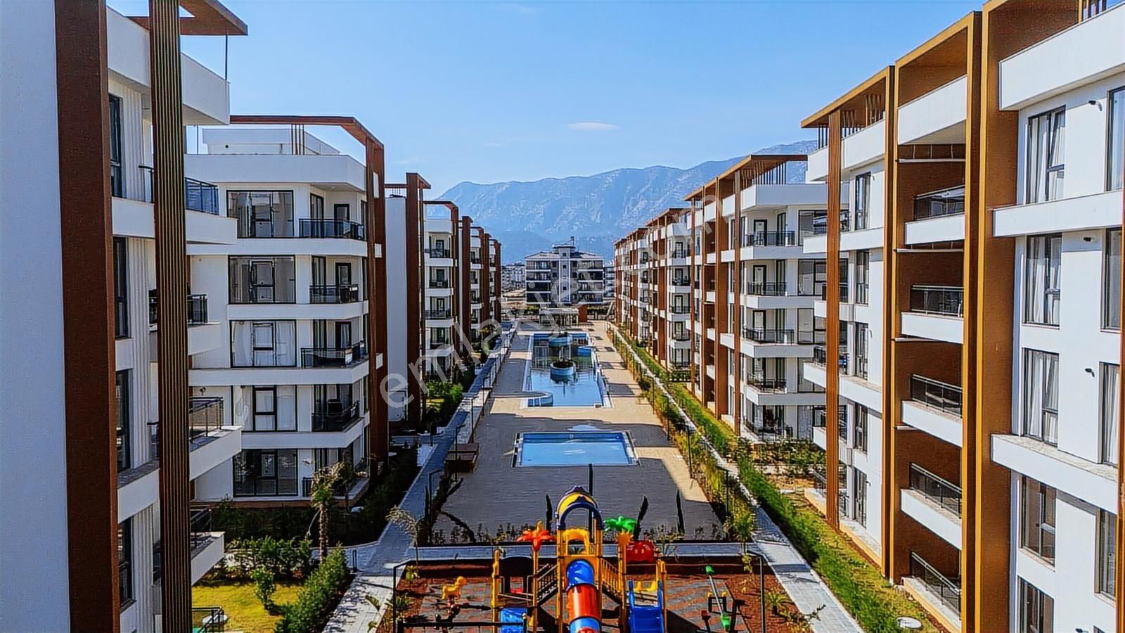 Geniş 1+1 / Yüksek Kredi İmkanı / Havuzlu Sitede - Görsel 20
