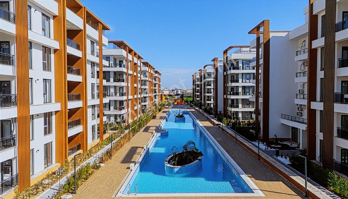 Geniş 1+1 / Yüksek Kredi İmkanı / Havuzlu Sitede