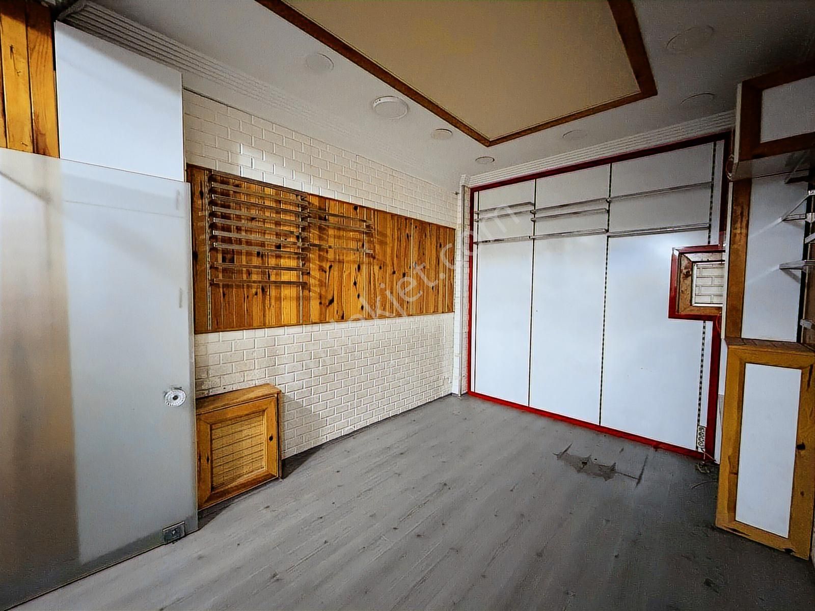 Kapalıçarşı Çarşılı Han'da | Emsali Az | Satılık Dükkan - Görsel 12