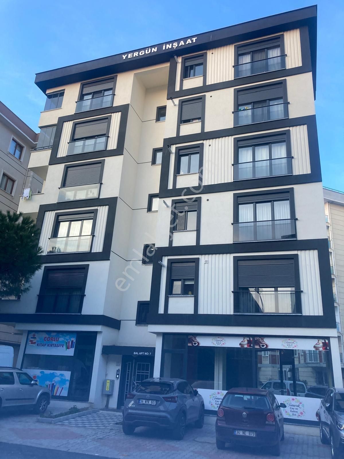 Kartal Karlıktepe Yeni Bina 3. Kat Kiralık 2+1