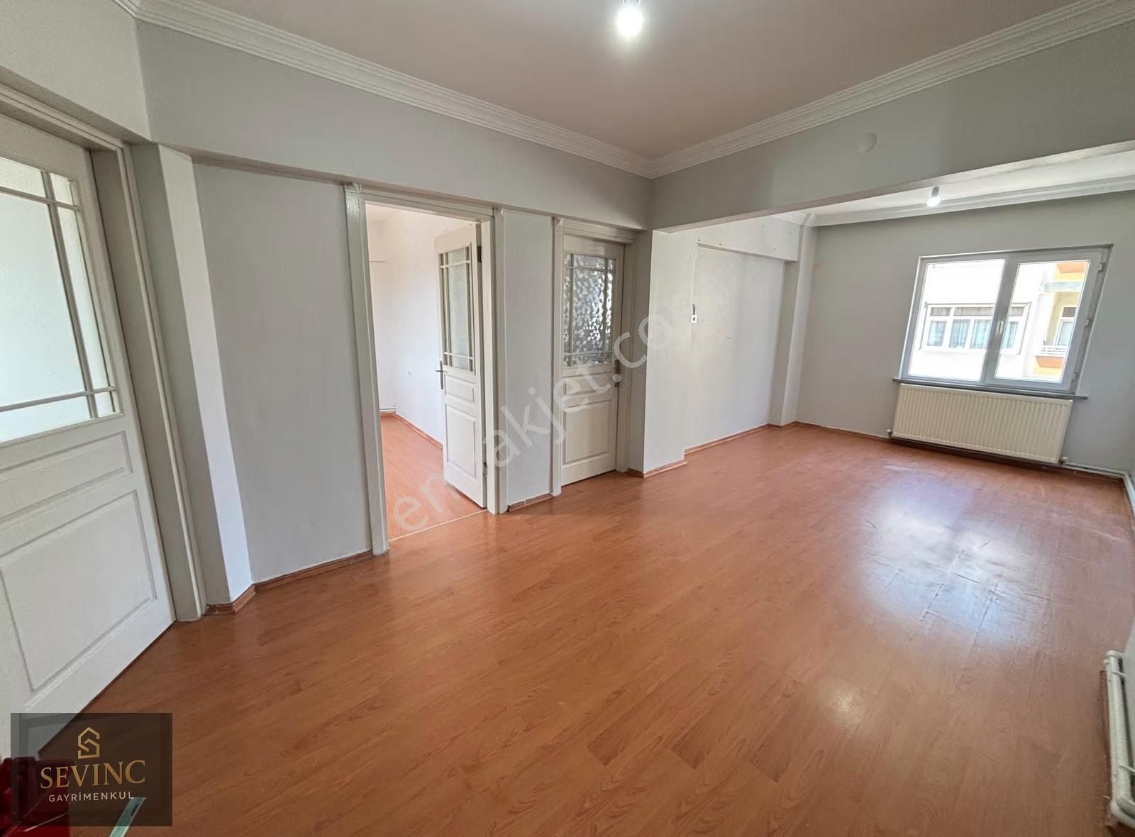 Sevinç'ten İnönü Cd.üzerinde Ara Kat Asansörlü - Görsel 35