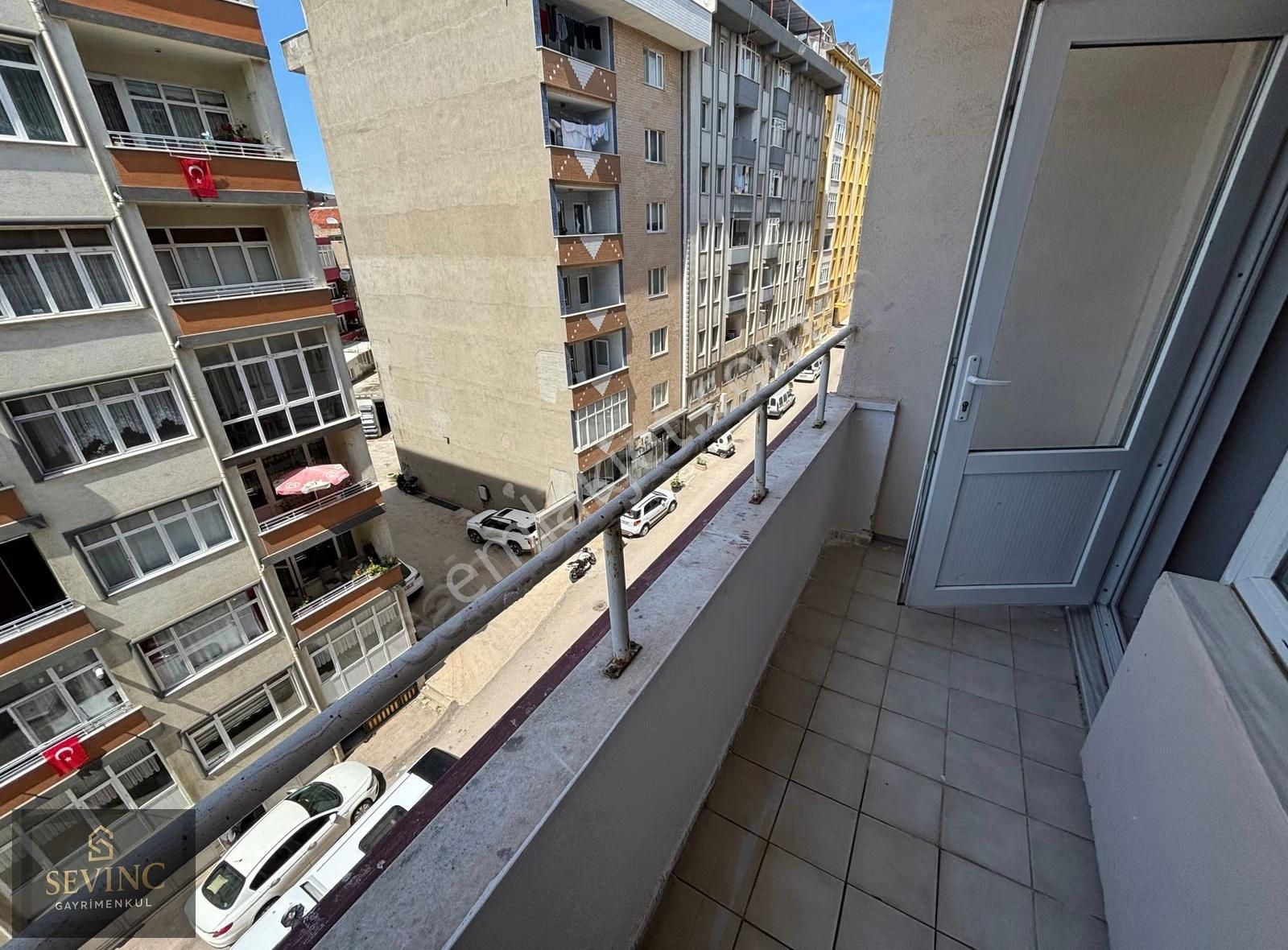 Sevinç'ten İnönü Cd.üzerinde Ara Kat Asansörlü - Görsel 24