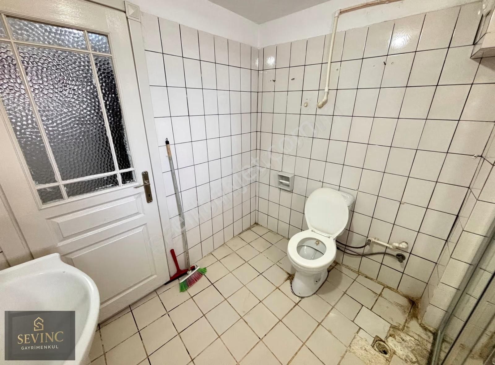 Sevinç'ten İnönü Cd.üzerinde Ara Kat Asansörlü - Görsel 28