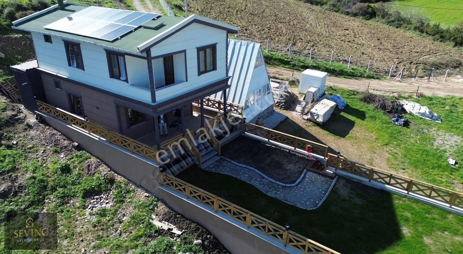 Sevinç'ten Çalışkanlarda Odaları Denize Açılan Garajlı Villa - Görsel 34