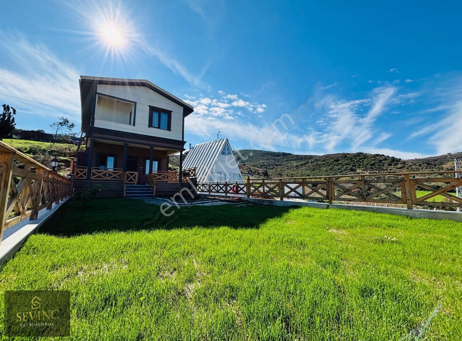 Sevinç'ten Çalışkanlarda Odaları Denize Açılan Garajlı Villa - Görsel 22