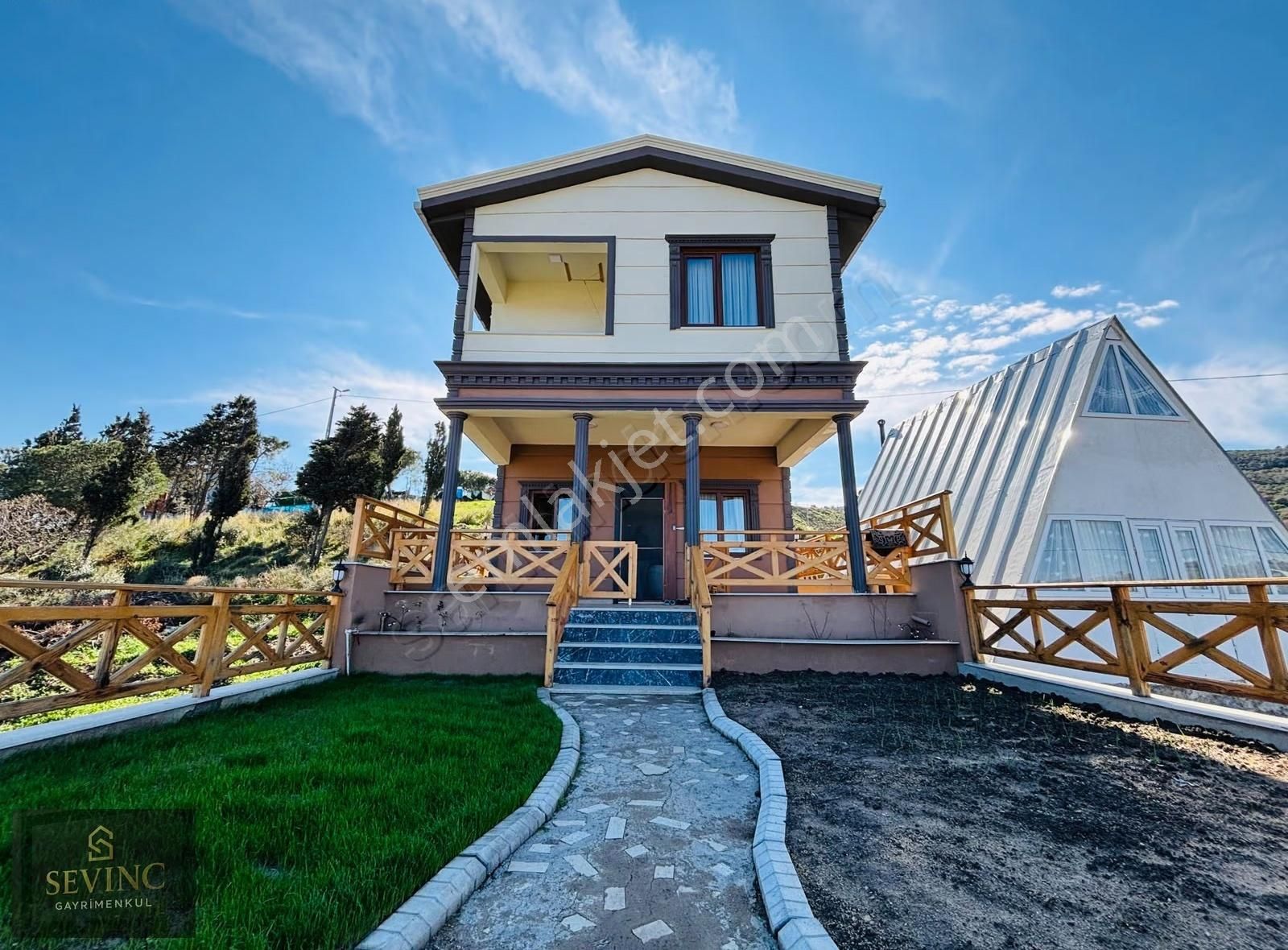 Sevinç'ten Çalışkanlarda Odaları Denize Açılan Garajlı Villa - Görsel 7