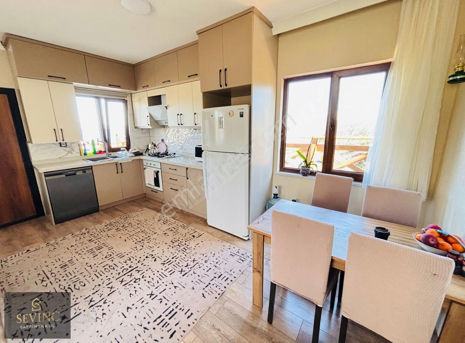 Sevinç'ten Çalışkanlarda Odaları Denize Açılan Garajlı Villa - Görsel 29