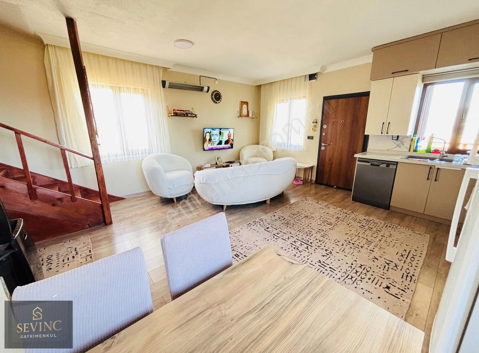 Sevinç'ten Çalışkanlarda Odaları Denize Açılan Garajlı Villa - Görsel 31