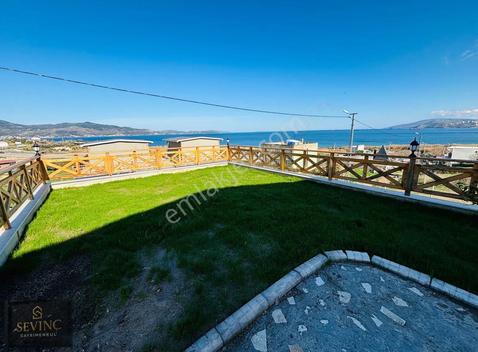 Sevinç'ten Çalışkanlarda Odaları Denize Açılan Garajlı Villa - Görsel 4