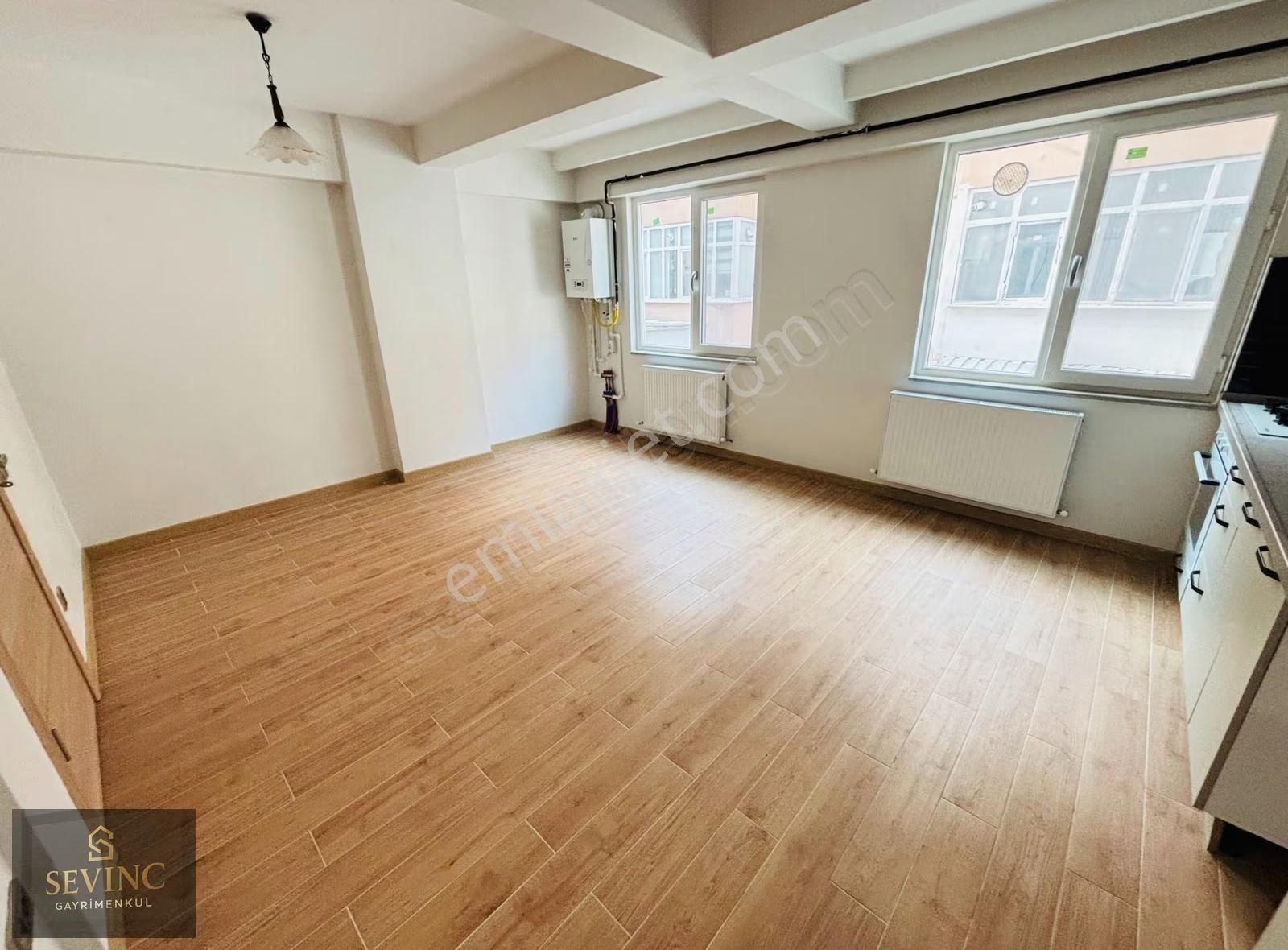 Sevinç'ten Şehrin Tam Merkezinde 4 Yaşında Ara Kat Kiralık Daire - Görsel 31