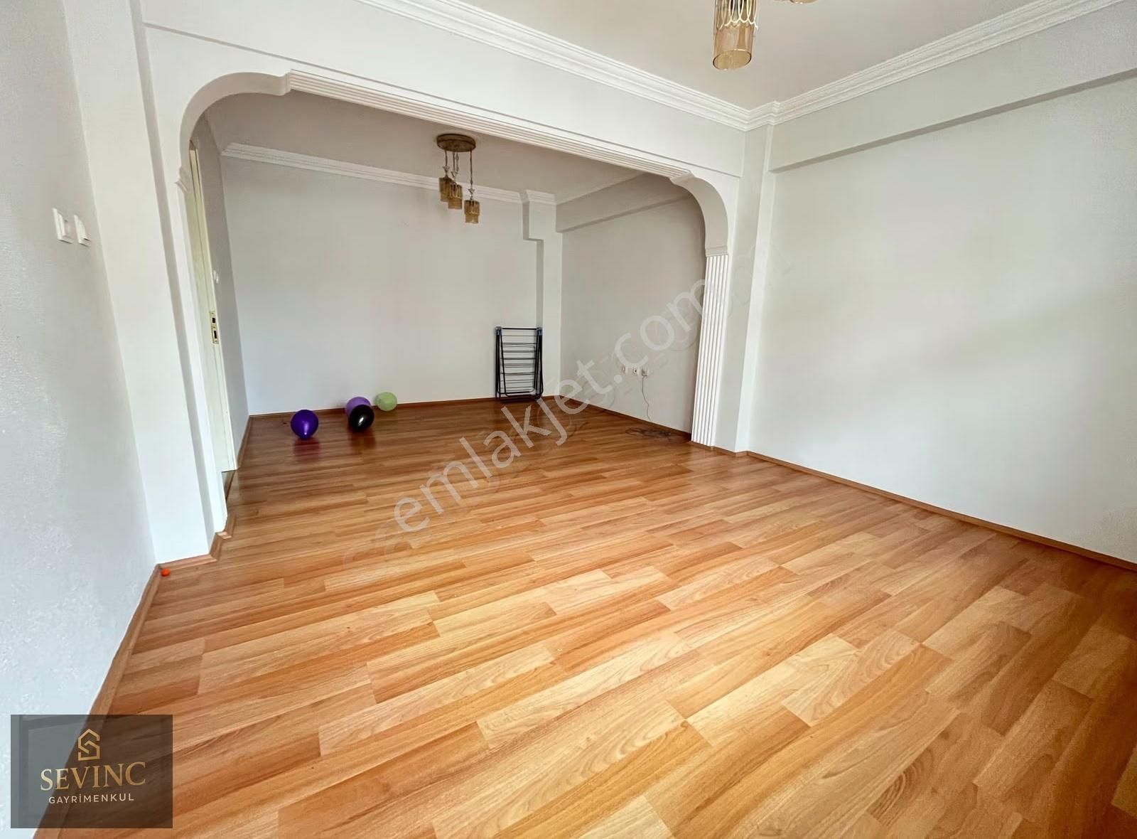 Sevinç'ten İhsaniye Mh'de Pastaneler Civarı Eşyalı 2+1 Kiralık - Görsel 11