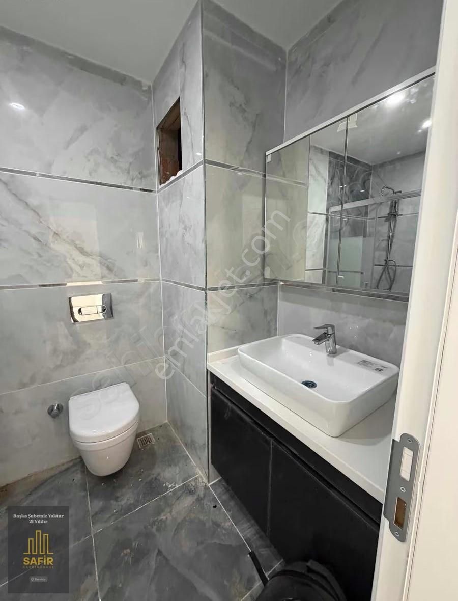 Bahçeli Nizamda Kapalı Otoparklı 135 M2 3+1 Satılık Daire - Görsel 2