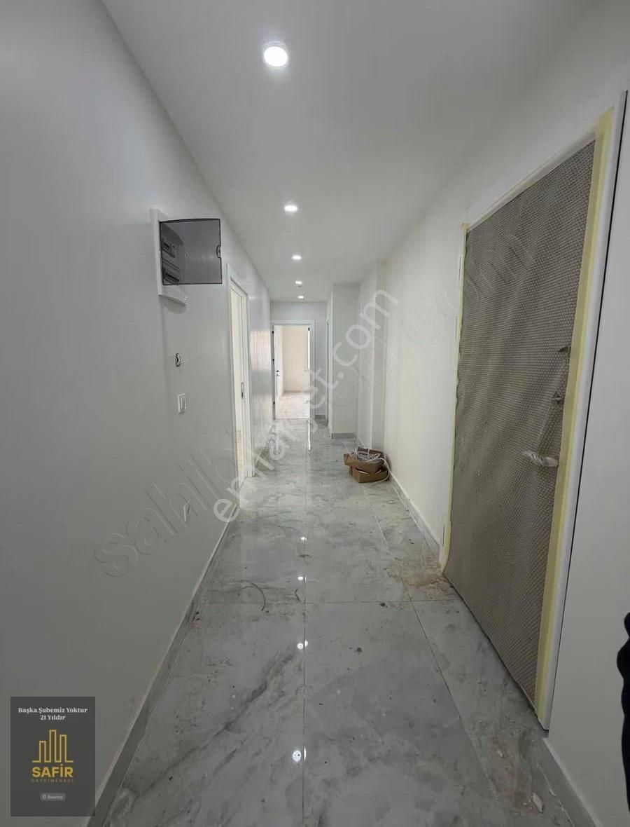 Bahçeli Nizamda Kapalı Otoparklı 135 M2 3+1 Satılık Daire - Görsel 31