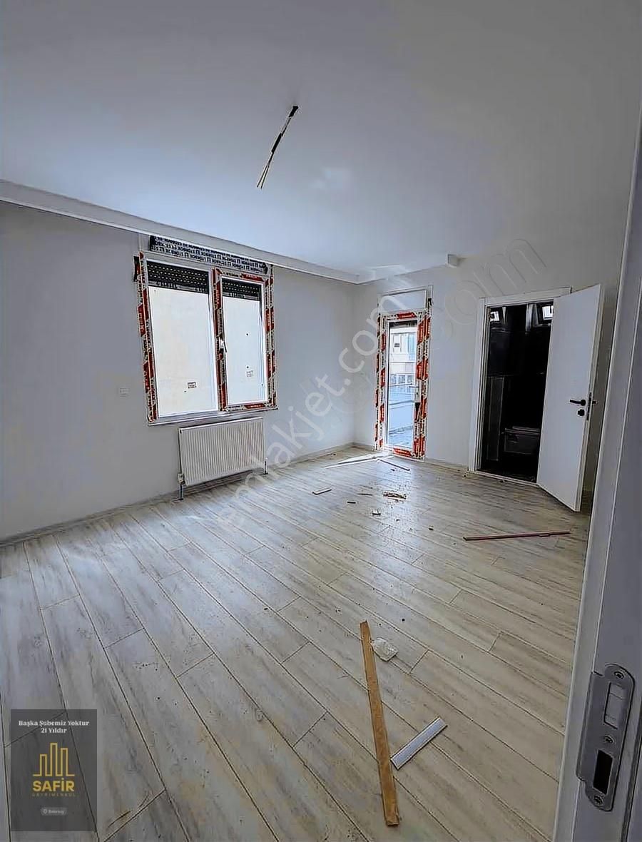 Bahçeli Nizamda Kapalı Otoparklı 135 M2 3+1 Satılık Daire - Görsel 6