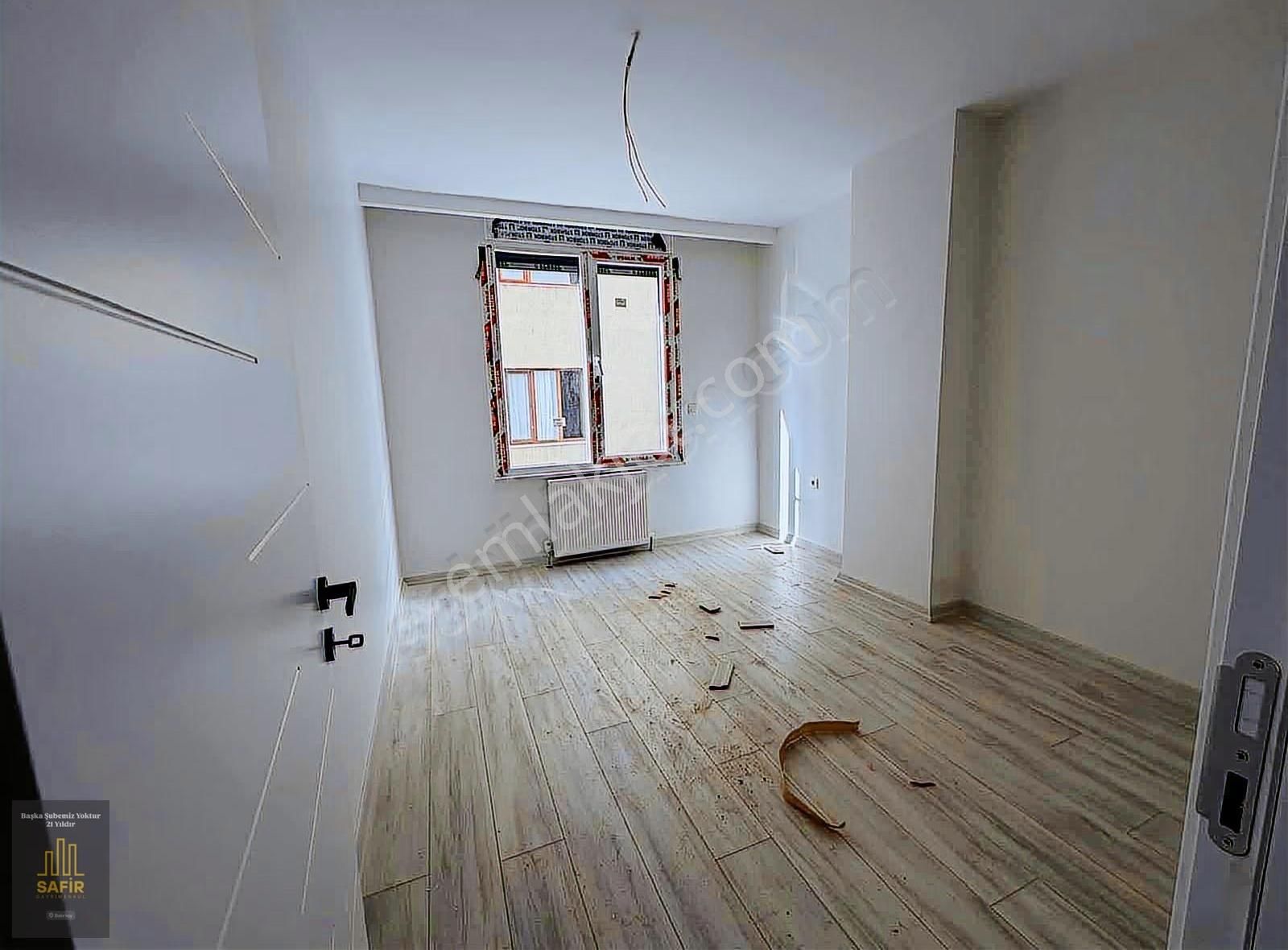 Bahçeli Nizamda Kapalı Otoparklı 135 M2 3+1 Satılık Daire - Görsel 34