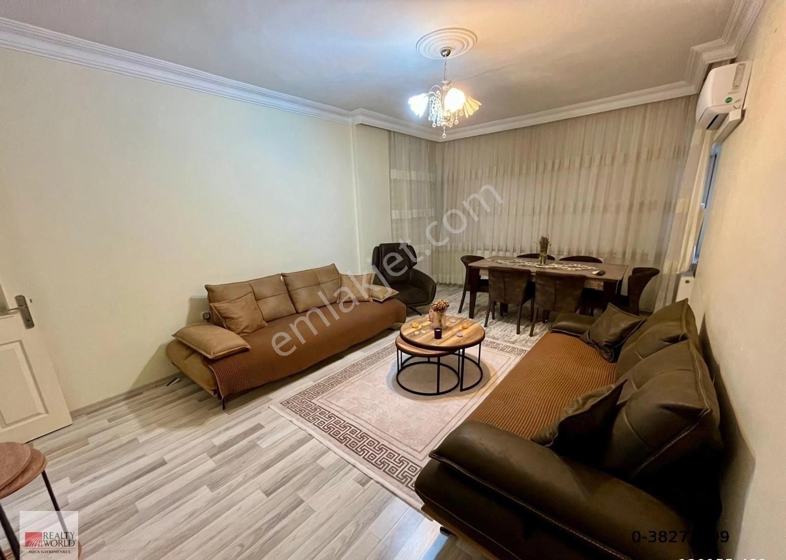 Denize Yürüme 10 Dk ! Konyaaltı Öğretmenevleri'nde Harika Konum