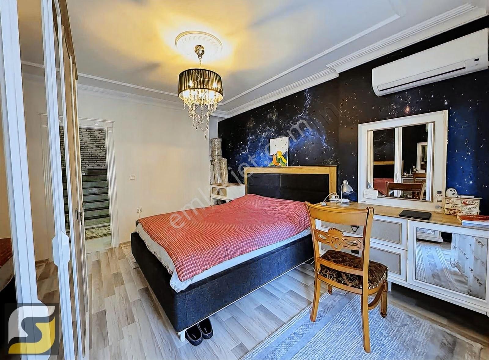 Mahmutlarda Satılık 4+2 Satılık Ayrı Mutfak Full Eşyalı Daire - Görsel 24
