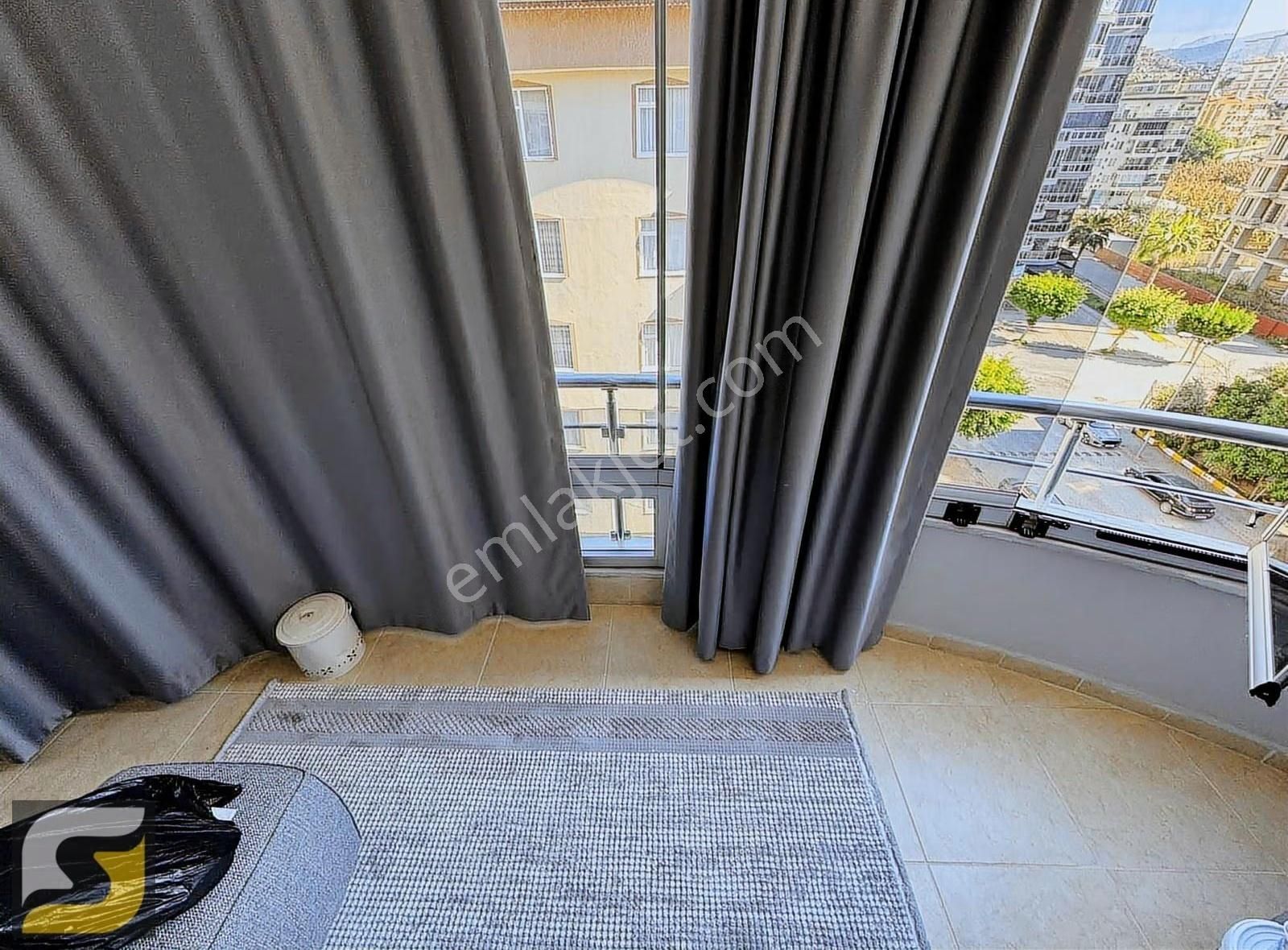 Mahmutlarda Satılık 4+2 Satılık Ayrı Mutfak Full Eşyalı Daire - Görsel 13