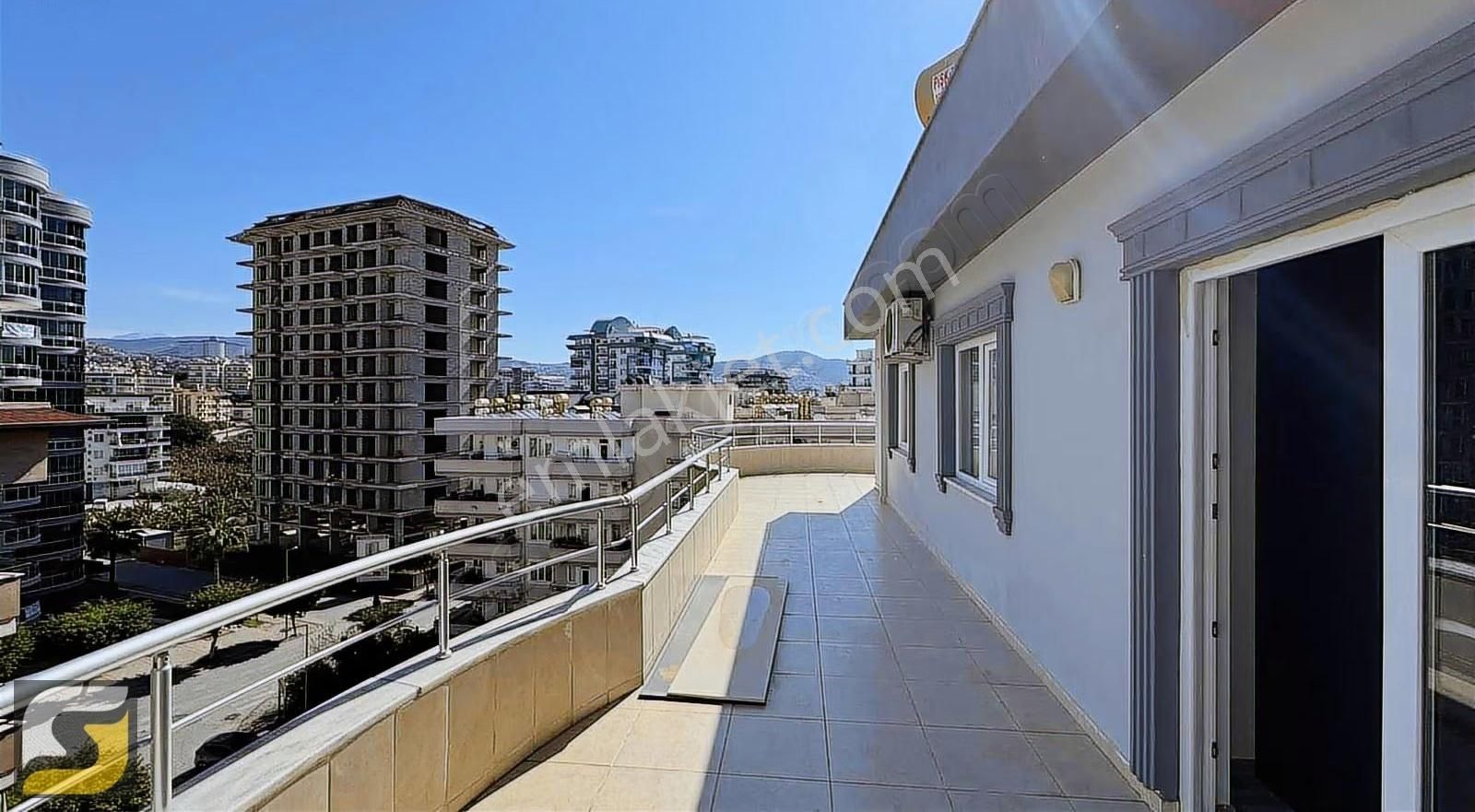Mahmutlarda Satılık 4+2 Satılık Ayrı Mutfak Full Eşyalı Daire - Görsel 31