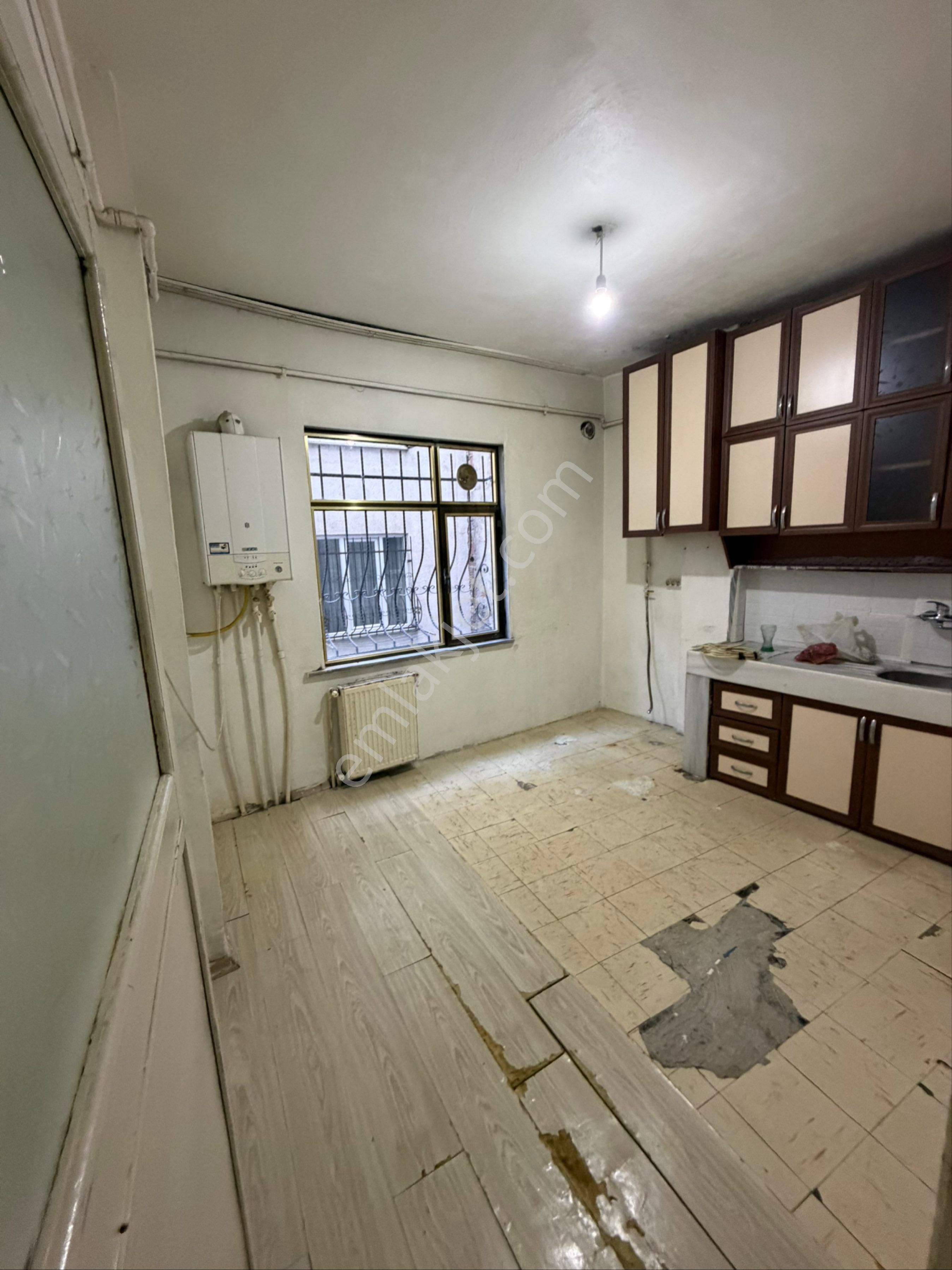 Yenimahalle'de Kiralık 1+1 Giriş Daire - Merkezi Konum, 60m² - Görsel 3