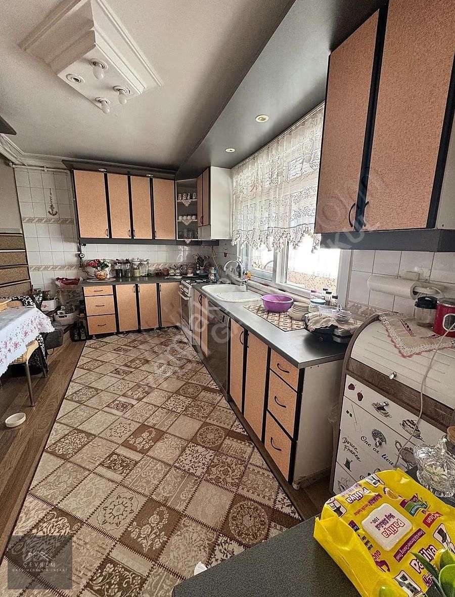 *çevrem* Yeşilova'da Metrobüse Yakın Asansörlü 4+1 180m² Daire - Görsel 3